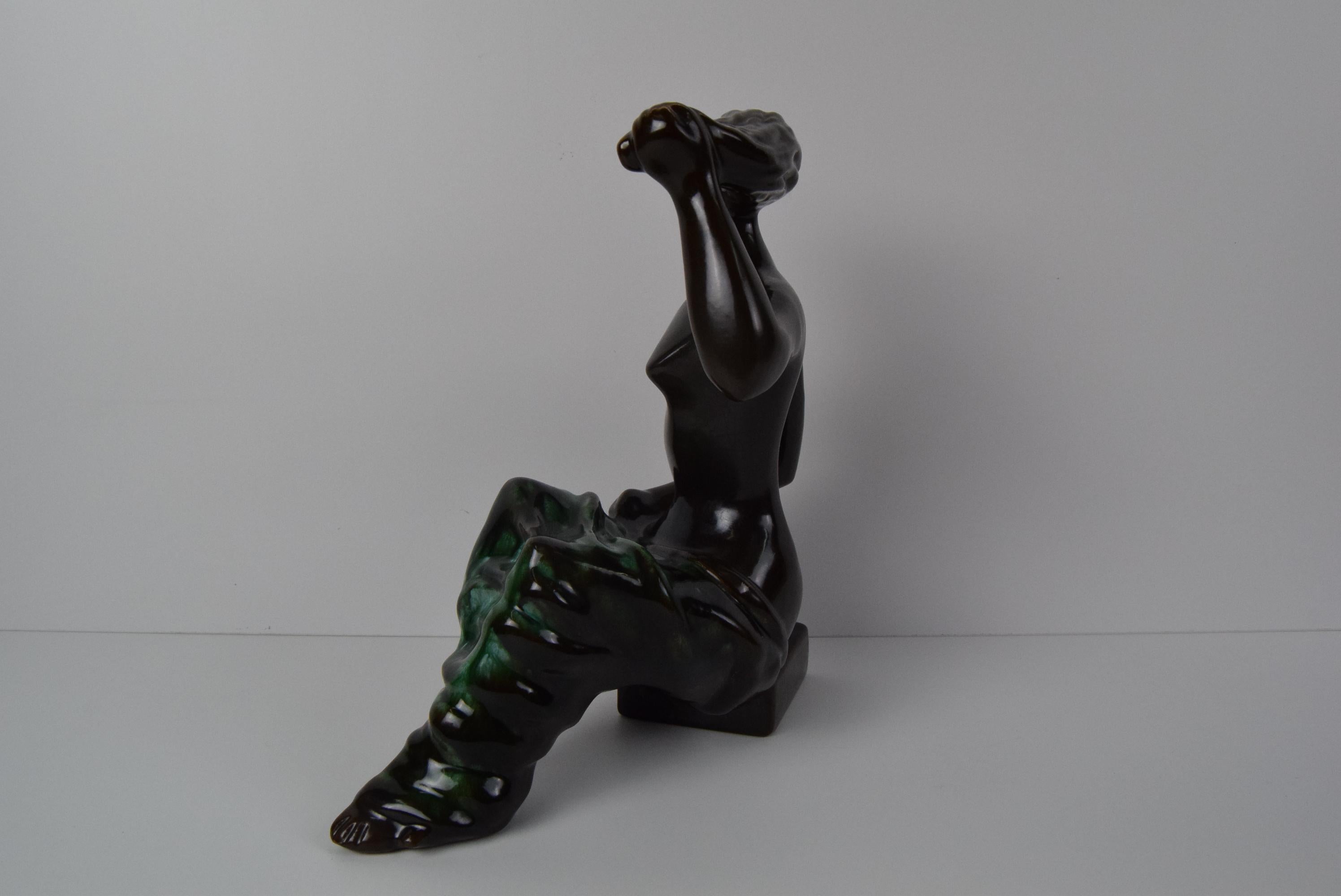 Czech Ceramic Sculpture of a Sitting Woman by Jitka Forejtová. 1960's.  For Sale