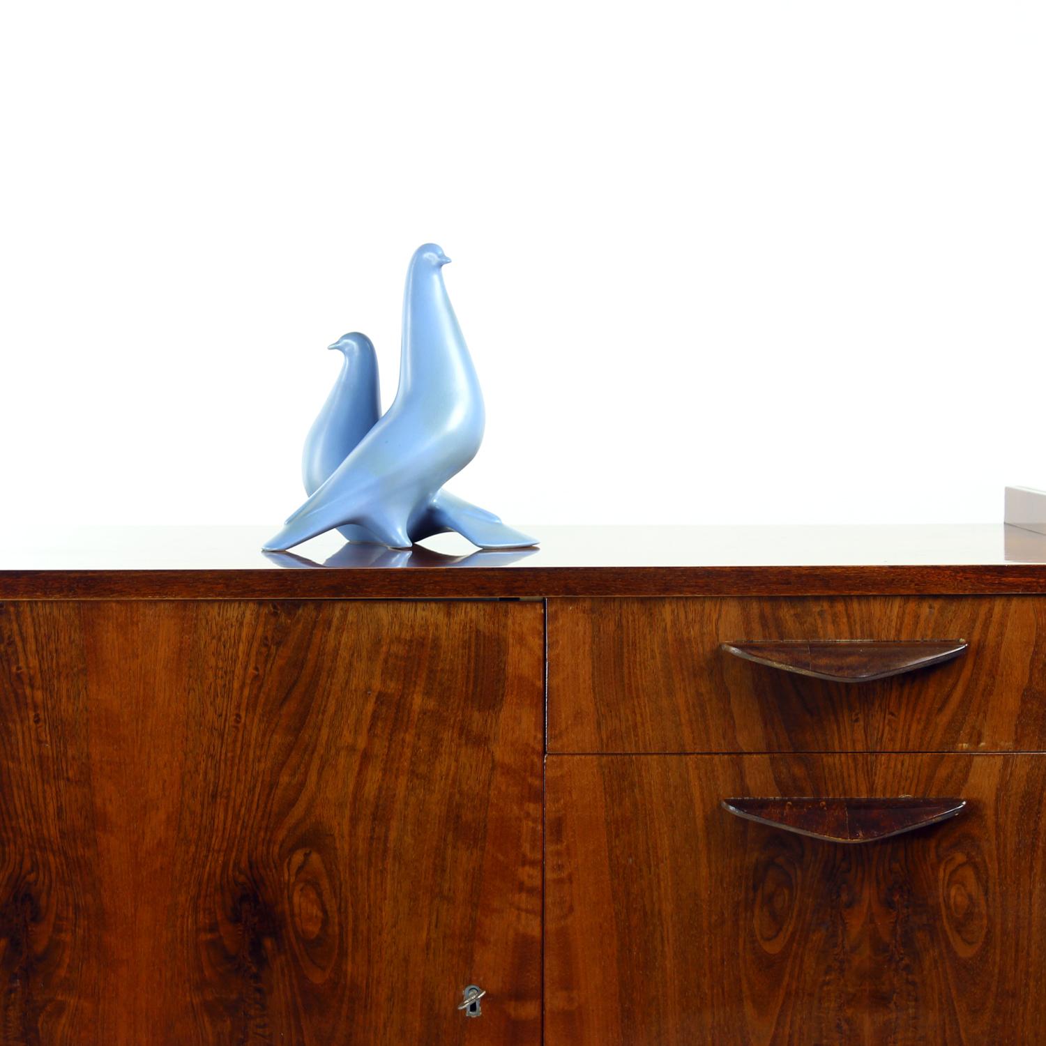 Escultura de cerámica de dos palomas azules, Keramia Años 60 en venta 8