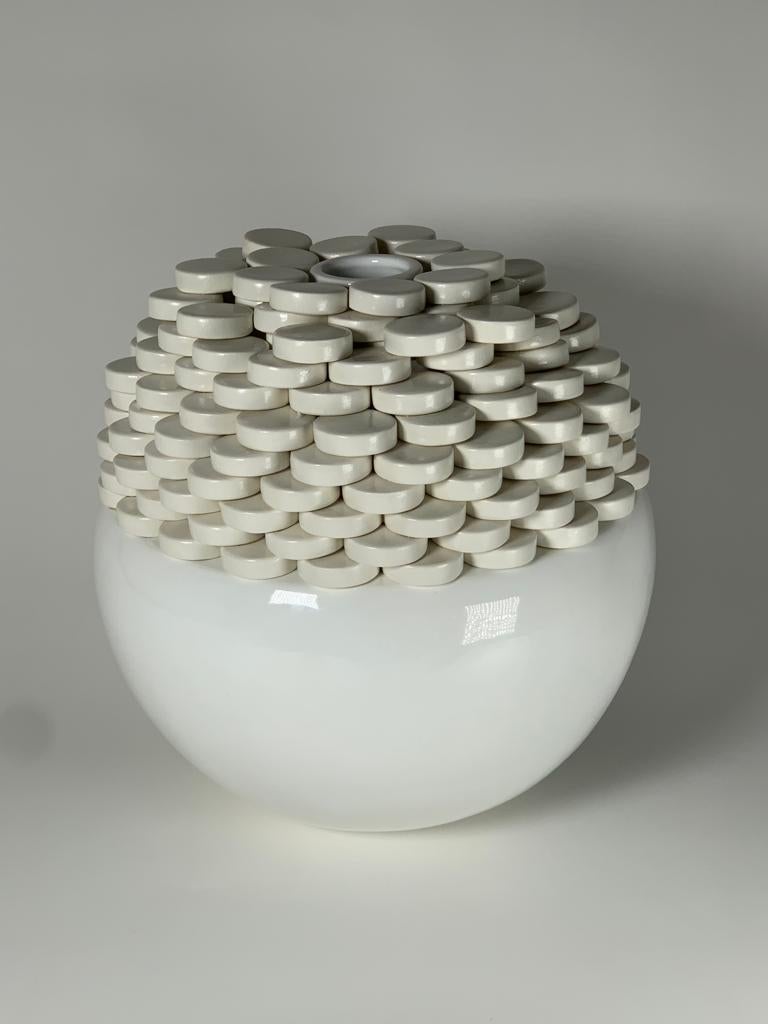 Keramik-Skulptur Ostia, Modell von Martine Bedin für Superego Editions, Italien (21. Jahrhundert und zeitgenössisch) im Angebot