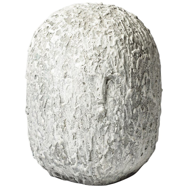 Sculpture en céramique représentant une tête de Gisele Buthod-Garon, datant d'environ 2017 en vente