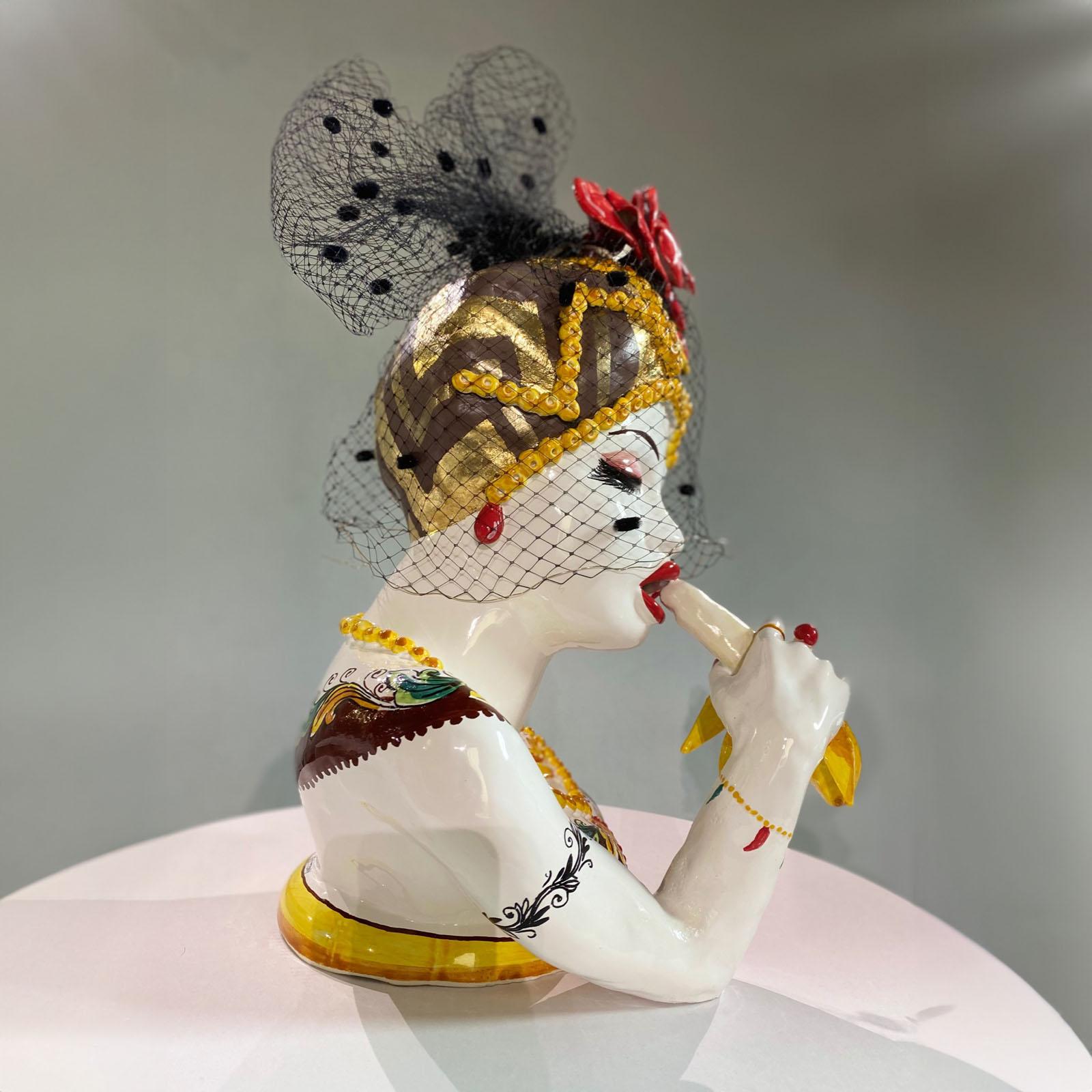 The “Surolù” art works - this is artistic identity chosen by Vanessa Semaino - arise from the artist 's need to represent women’s condition today, particularly in their emotional states that confer their unique identities. These precious ceramic