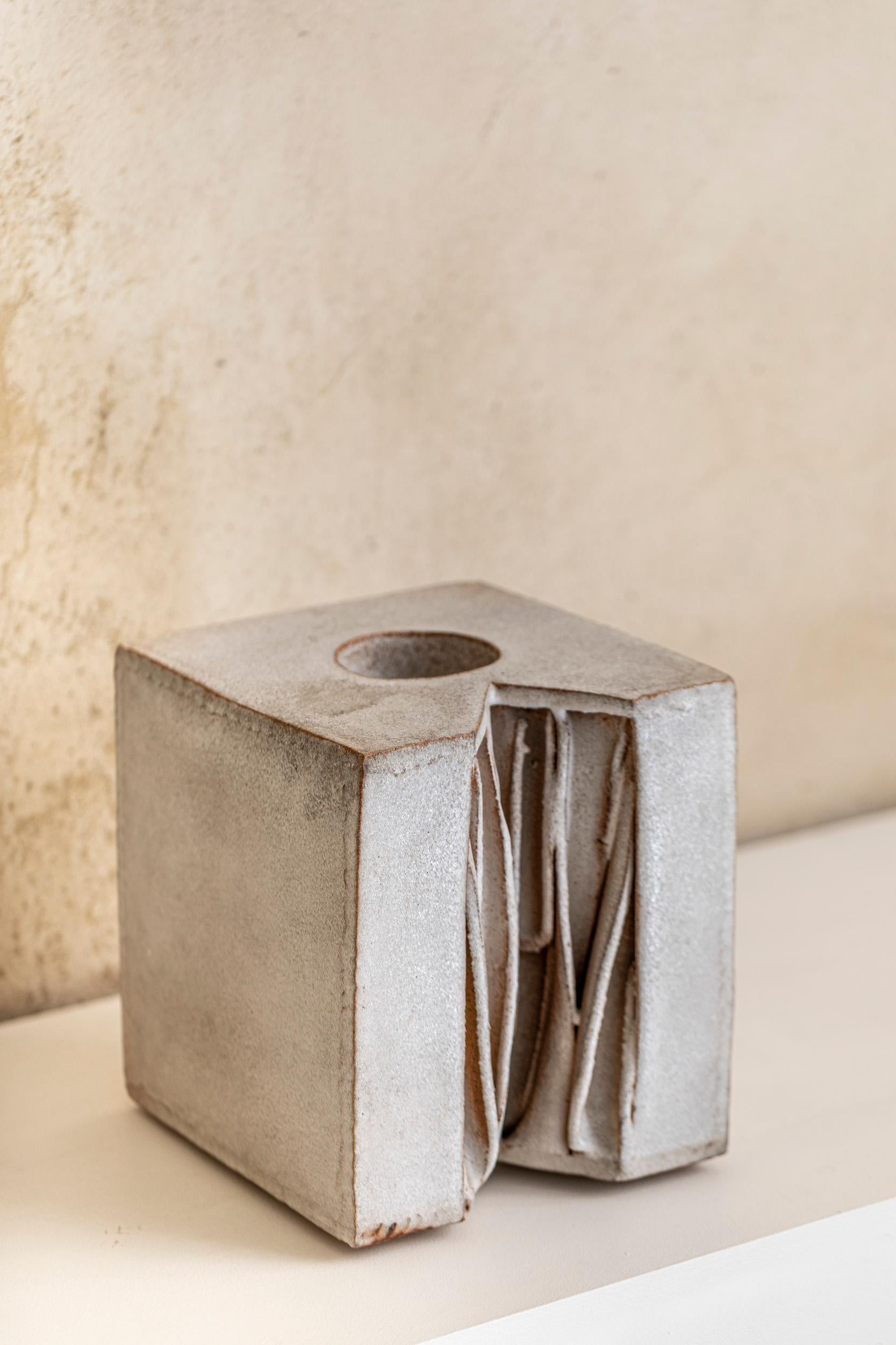Keramik-Skulptur-Vase von Weiss, signiert 1972 (Schweizerisch) im Angebot
