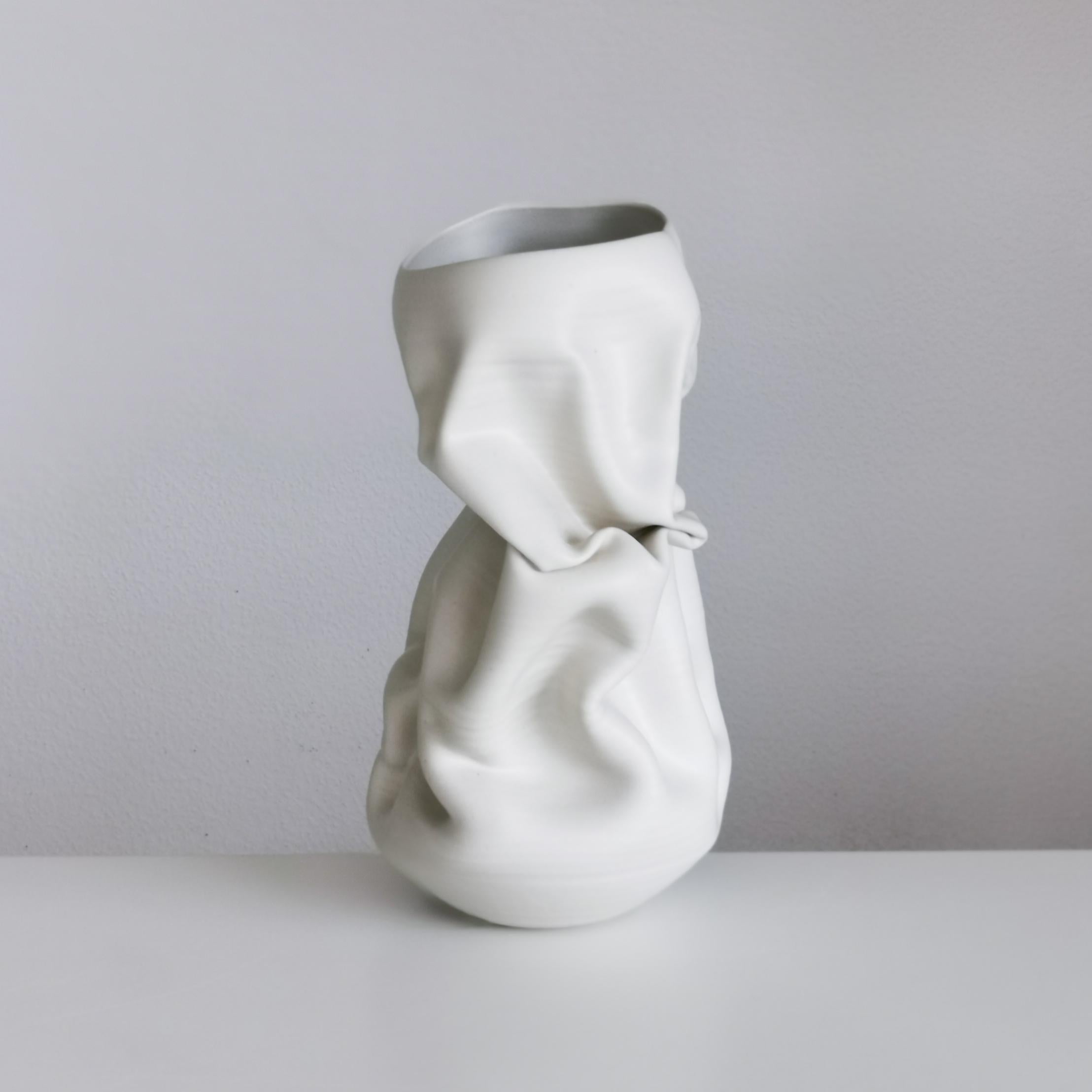Ceramic Sculpture Vessel, N. 50 Medium Tall White Crumpled Form, Objet d'Art In New Condition In London, GB