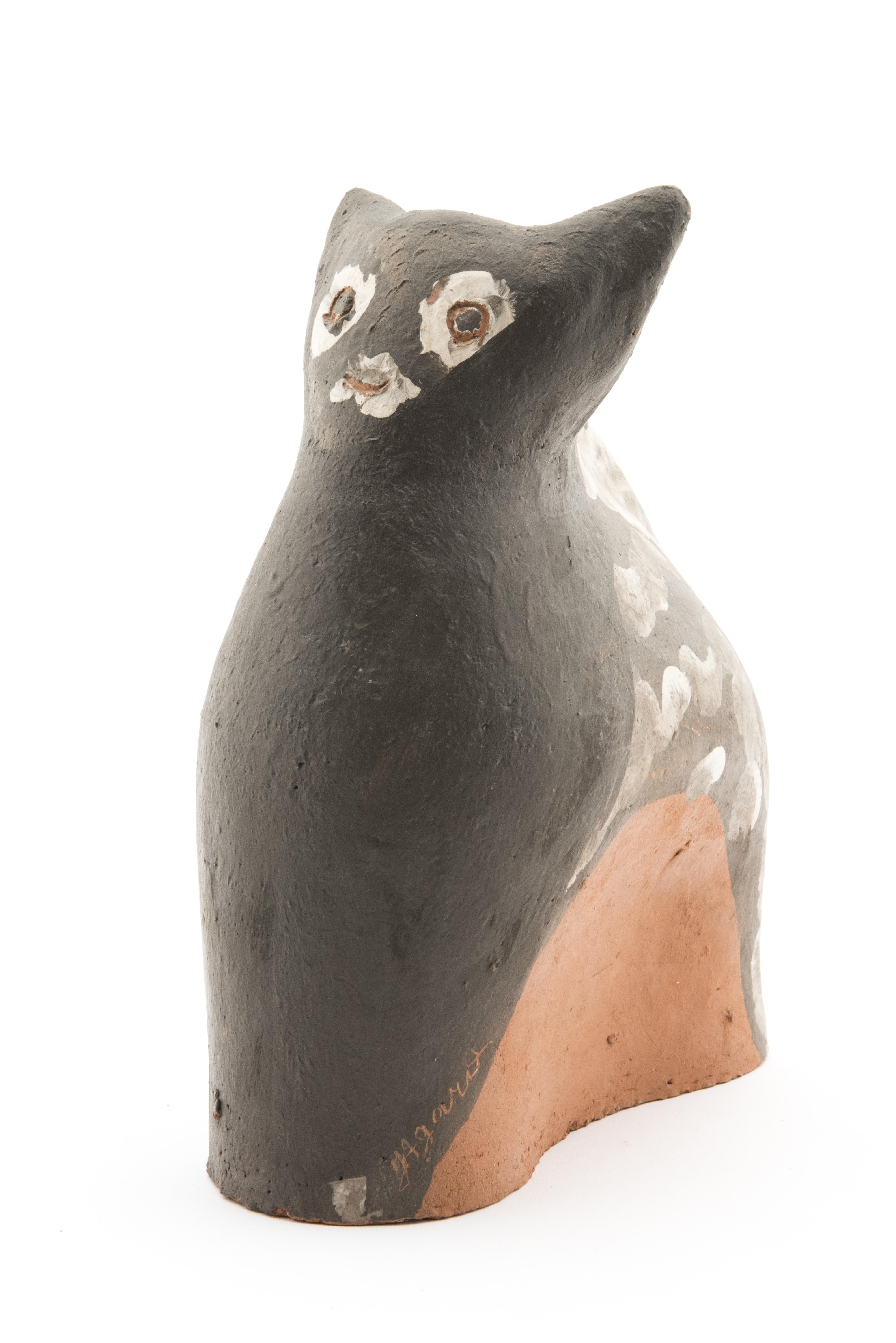 Figurative sculpture, resembling a cat in Vallauris terracotta by Jules Agard in the 1950s.
Decoratie object by one of most renowned masters among his peers at the time of Vallauris. 

About the artist 
Jules Agard (1905-1986) was a French