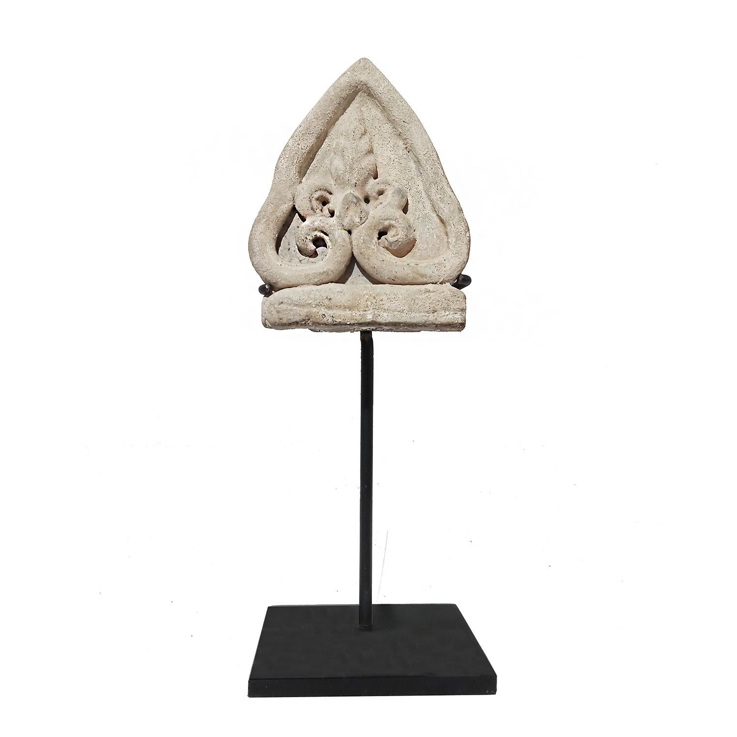 Glazed Ceramic Shield Ornament from Thailand, 15th-16th Century For Sale