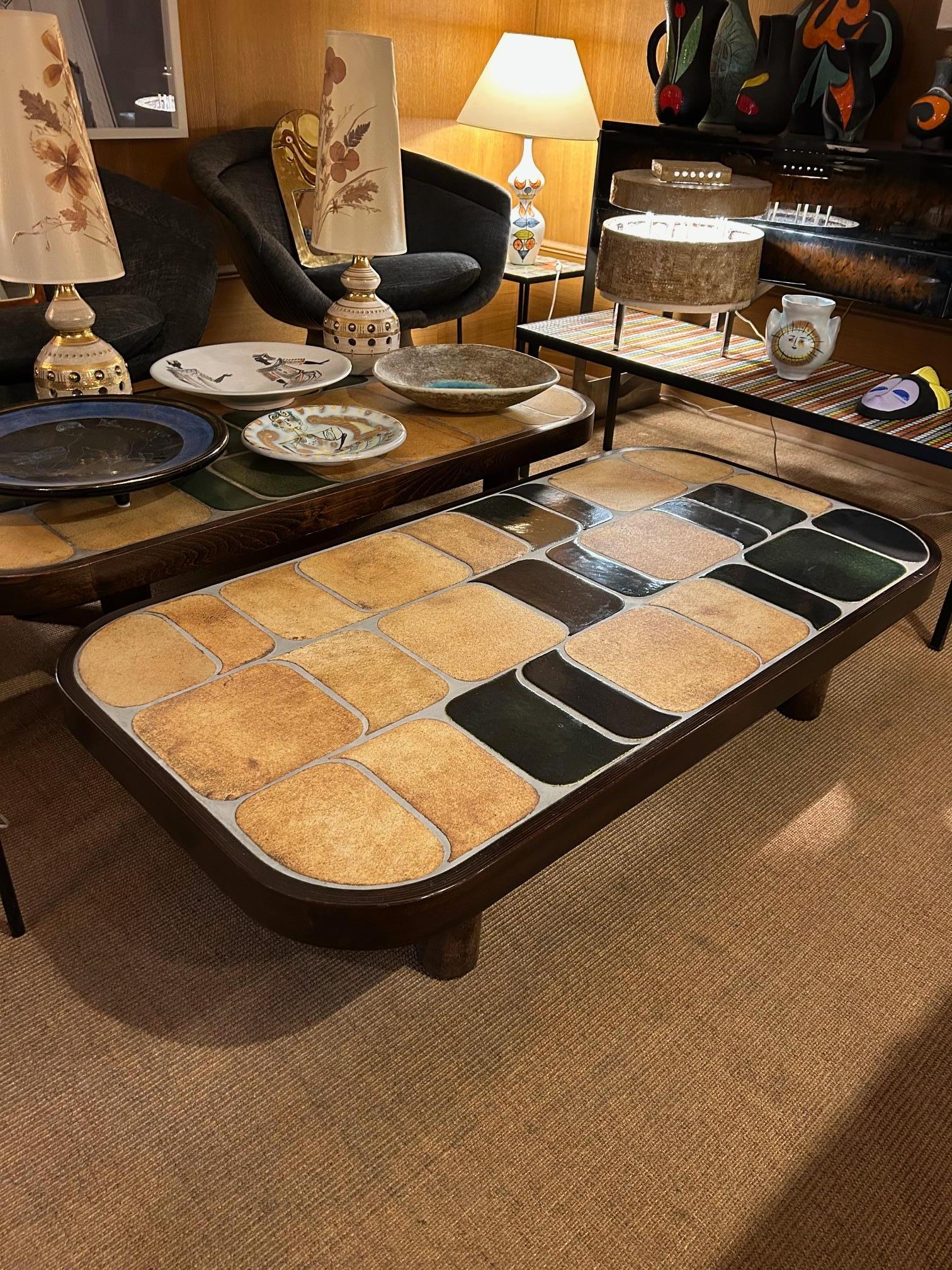 Tavolino in ceramica 