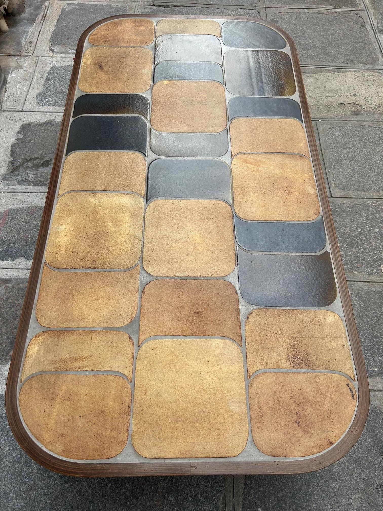 Mesa baja de cerámica 