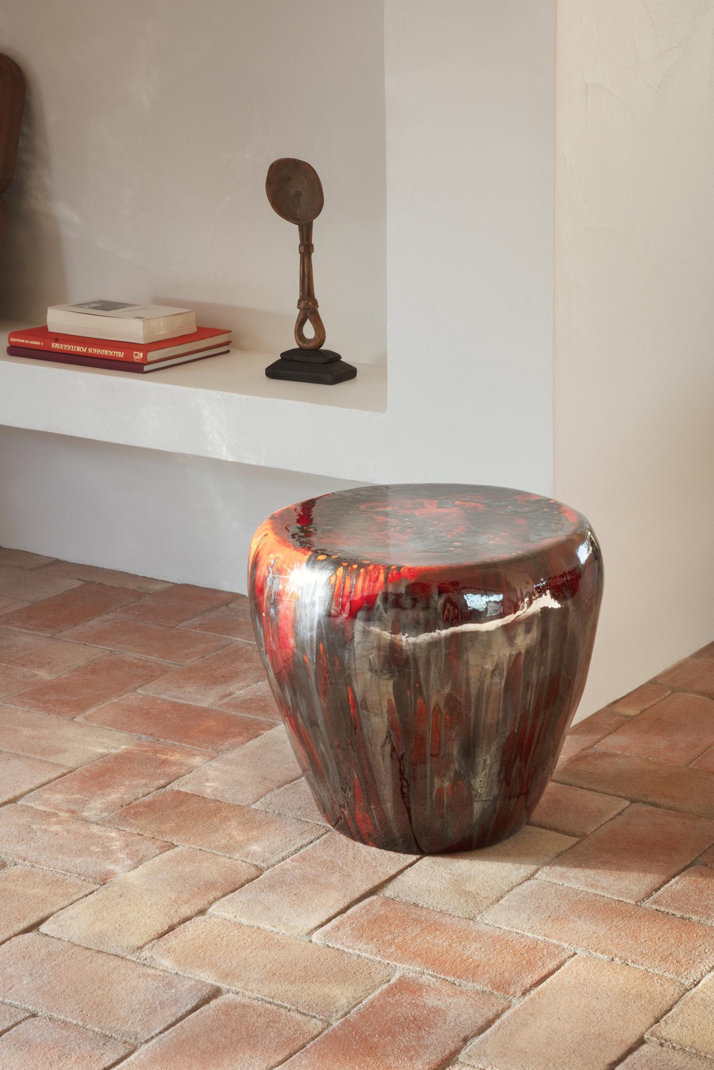 Tavolino in ceramica medio - Toffee bruciato in vendita 3