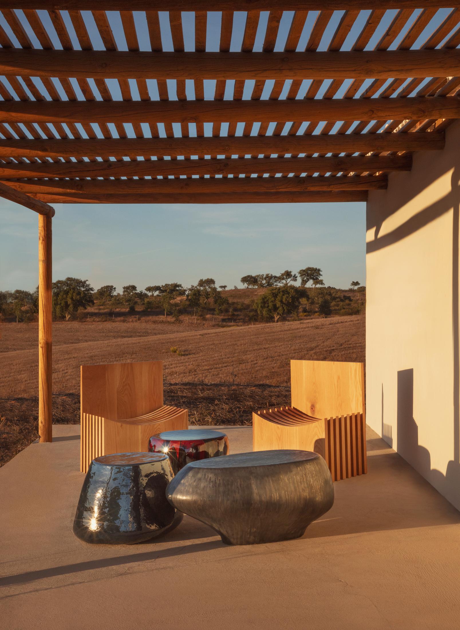 Keramischer Beistelltisch medium - Navy im Angebot 1