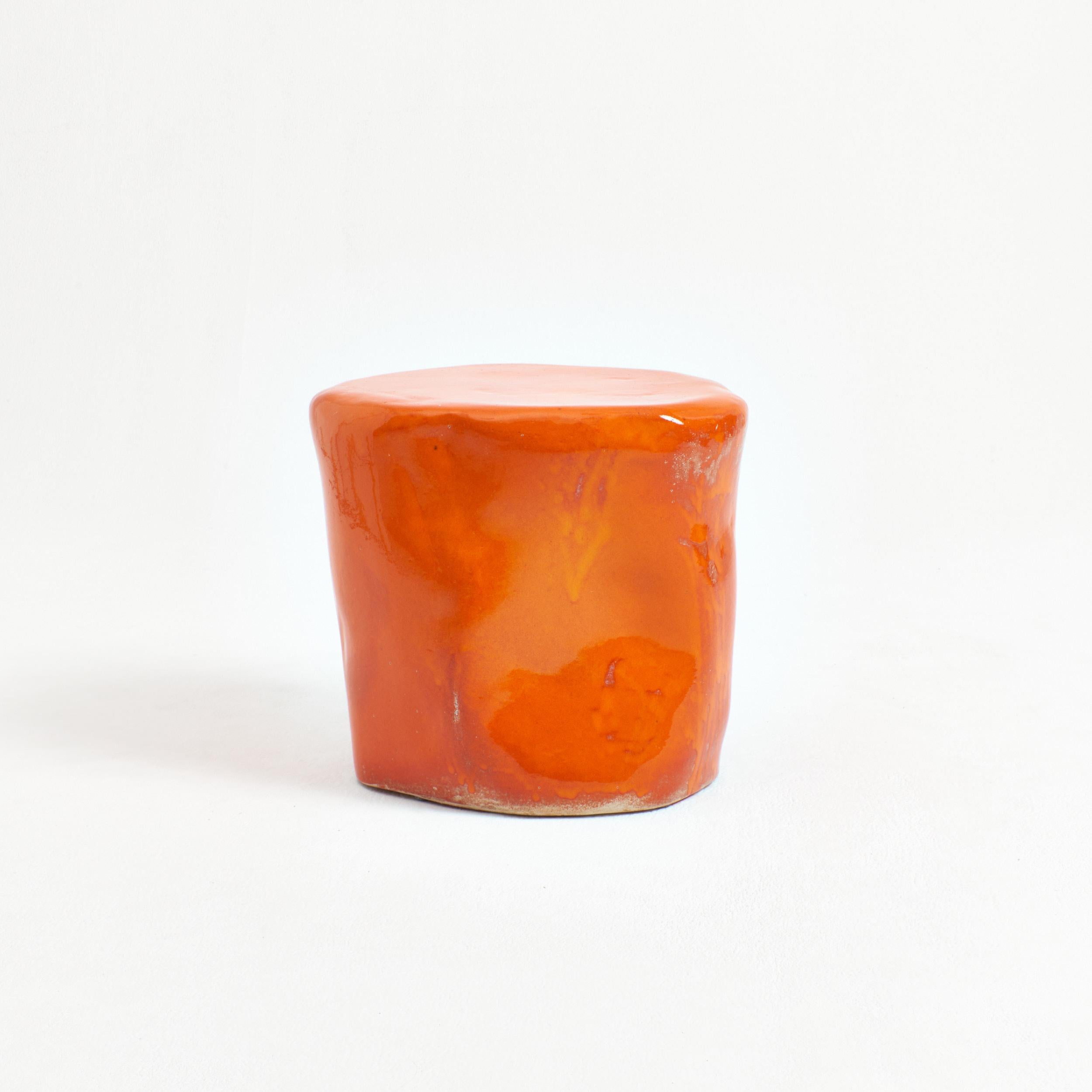 Ceramic Side Table Small orange In New Condition For Sale In Macieira de Sarnes, PT