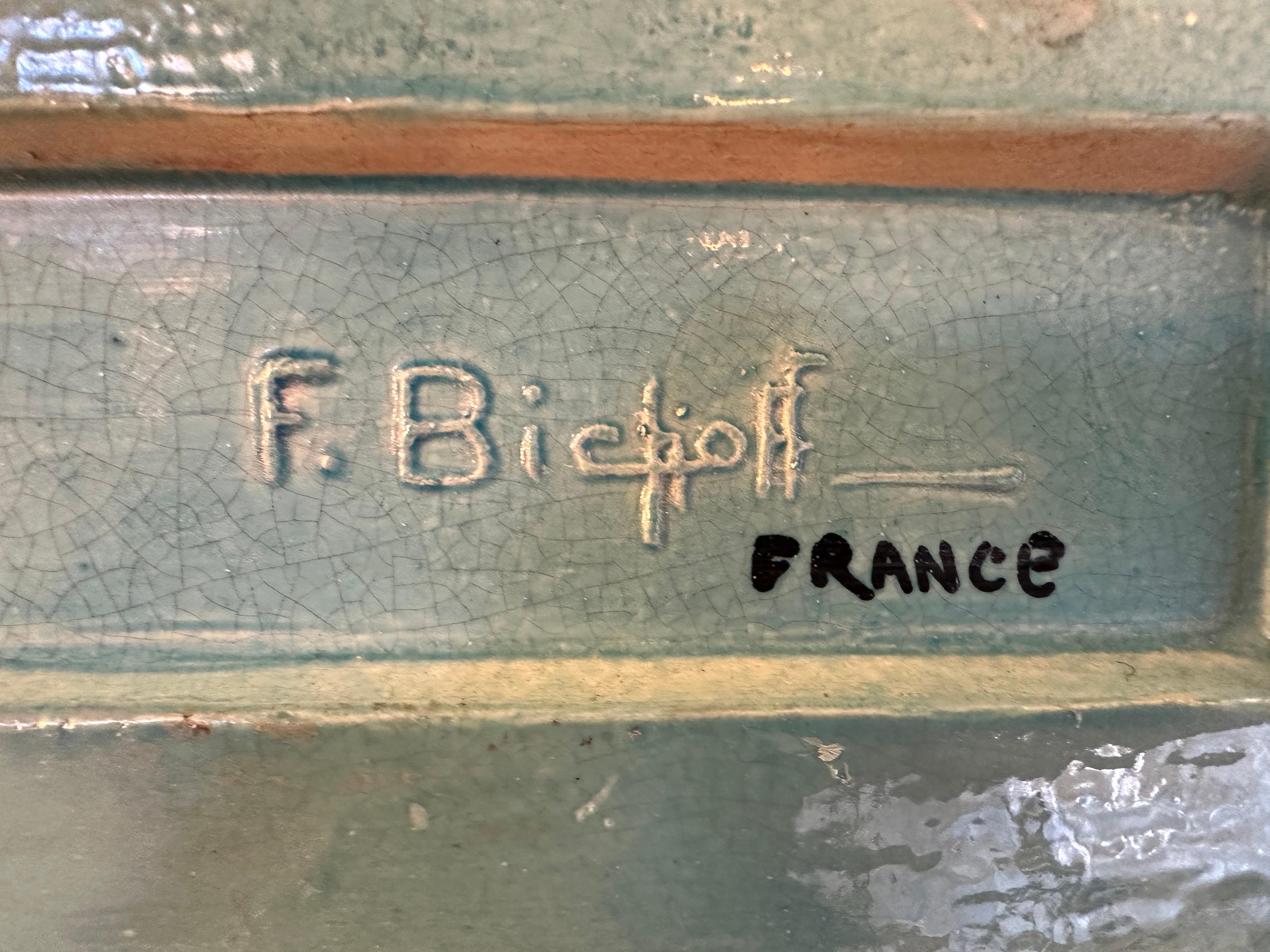 Milieu du XIXe siècle Céramique, Signe : F.Bichoff  France en vente