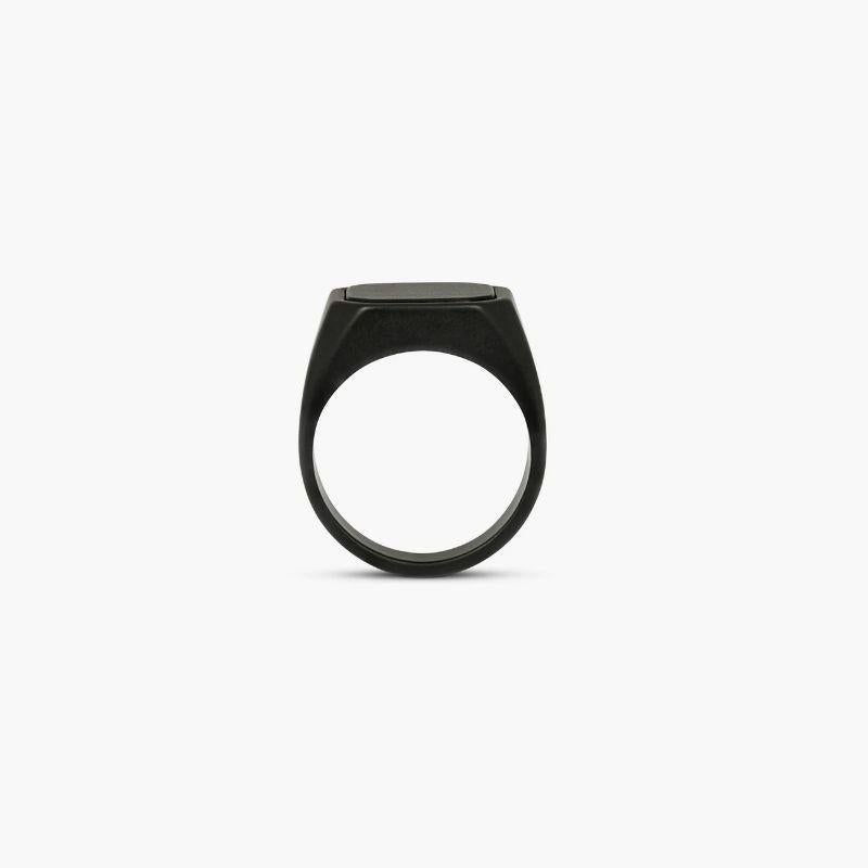 Ceramic Signet Ring with Onyx, Size S In New Condition For Sale In Fulham business exchange, London