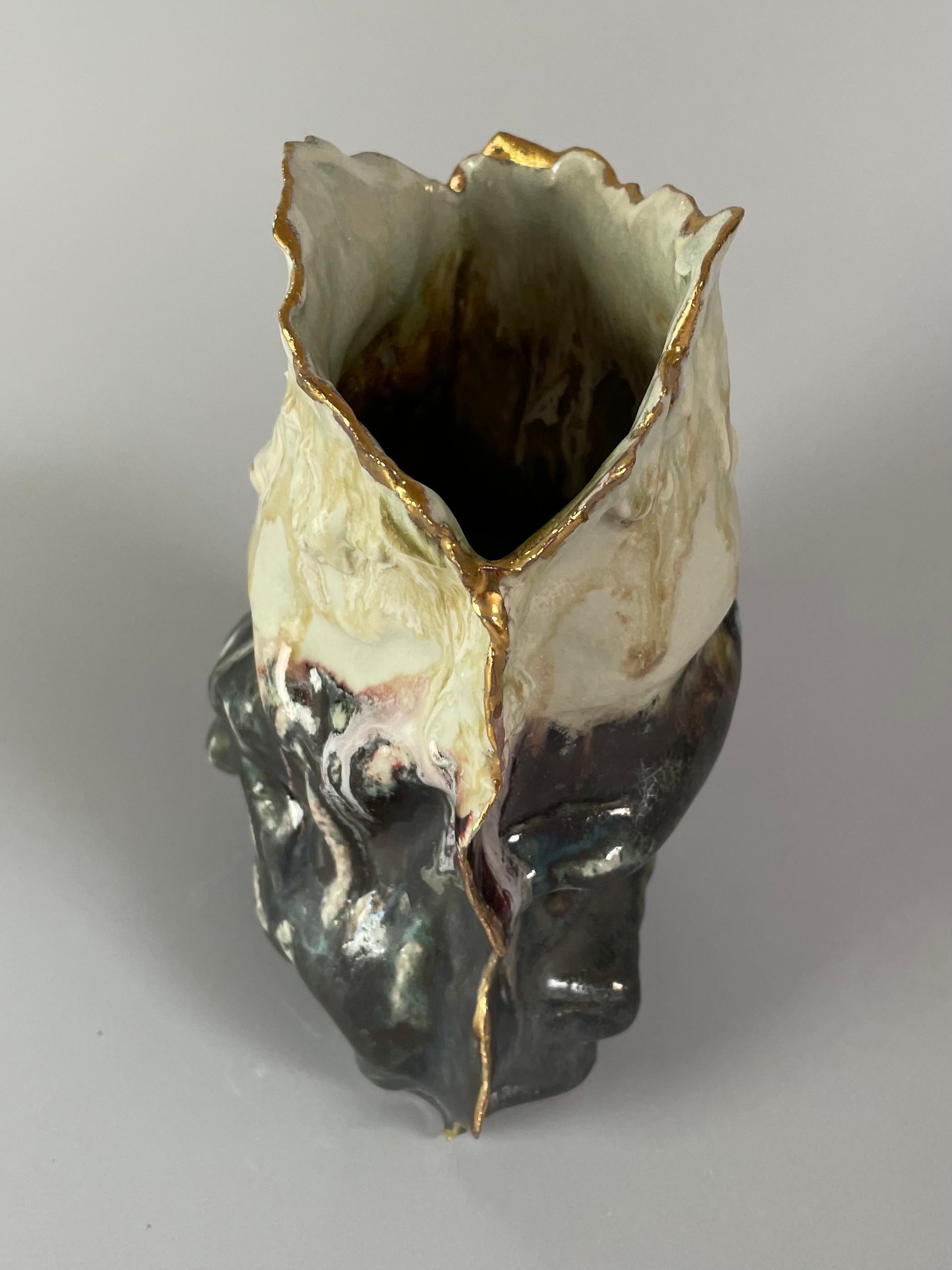 Keramik Soda gebrannt organisch geformte Gefäß Vase (Gebrannt) im Angebot