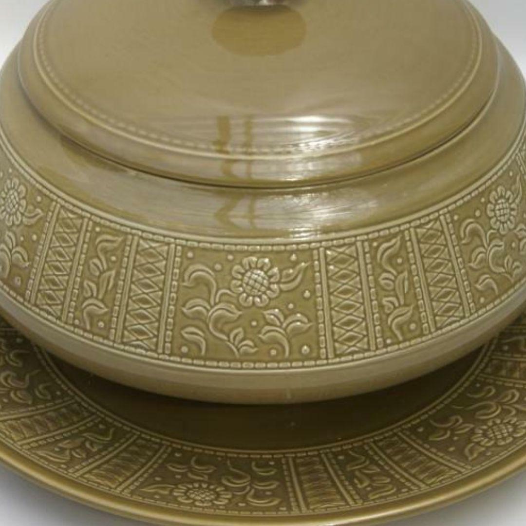 Mid-20th Century Ceramic Soup Bowl Tureen 