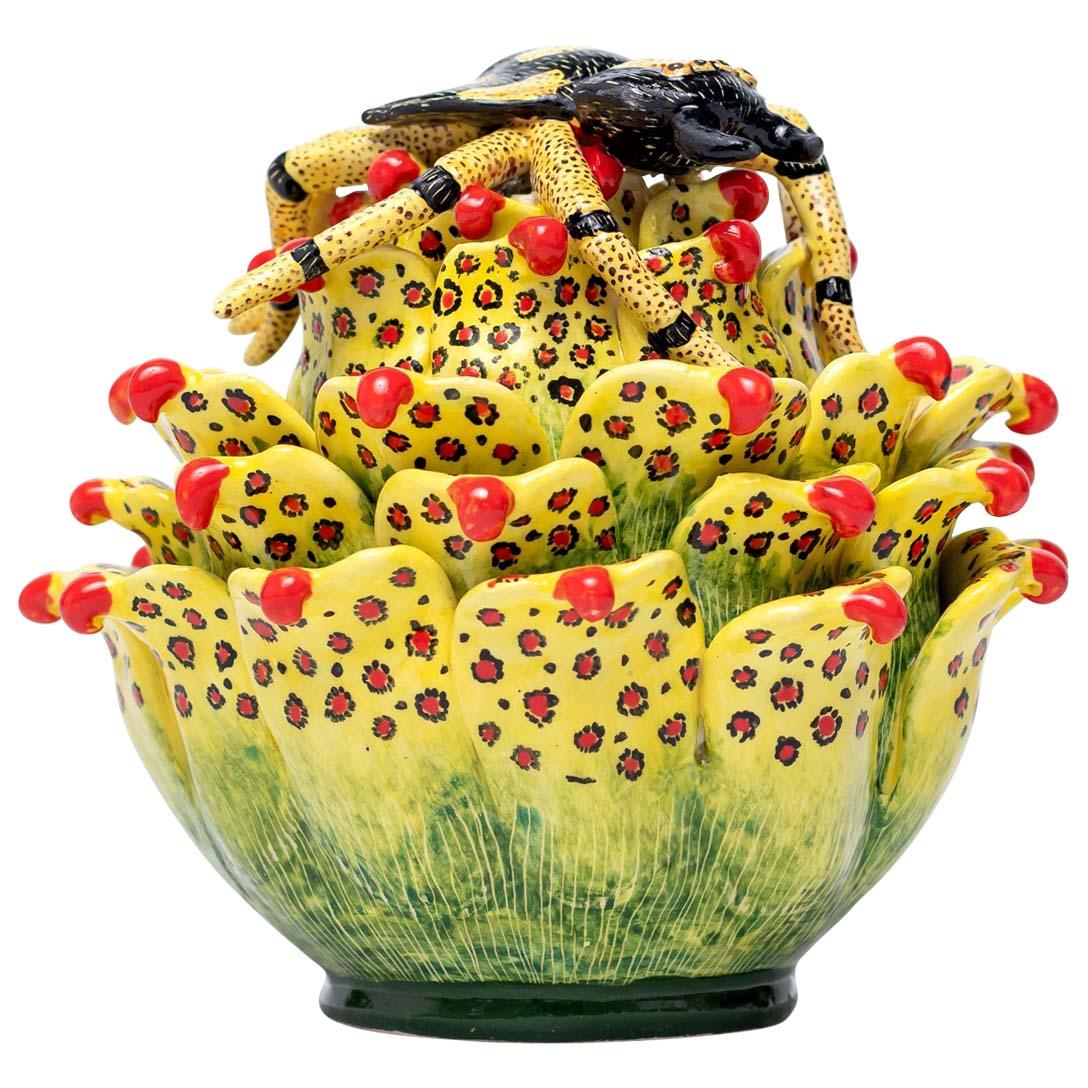 Ceramic Spider Jewelry Box  , hand made in South Africa In Excellent Condition For Sale In North Miami, FL