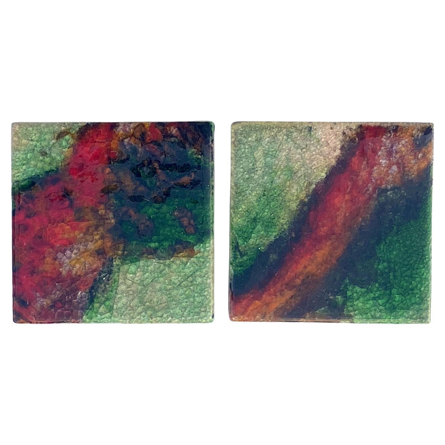 Quadratische Keramik-Kunstfliesen mit mehrfarbigen, leuchtenden Glasuren, 1960er Jahre (Brutalismus) im Angebot