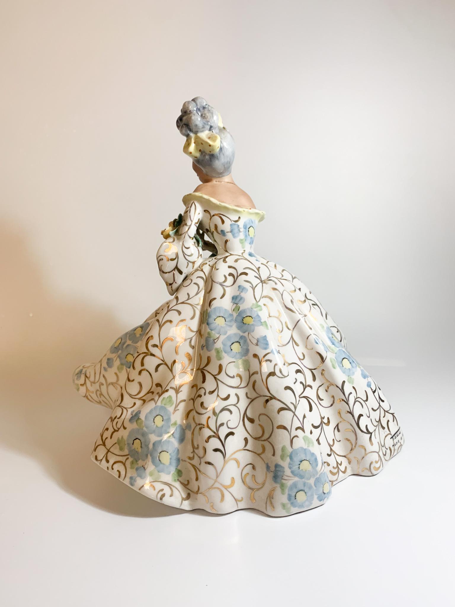 Ceramic Statue of a Lady with Iridescent Details by Tiziano Galli from the 1950s For Sale 1