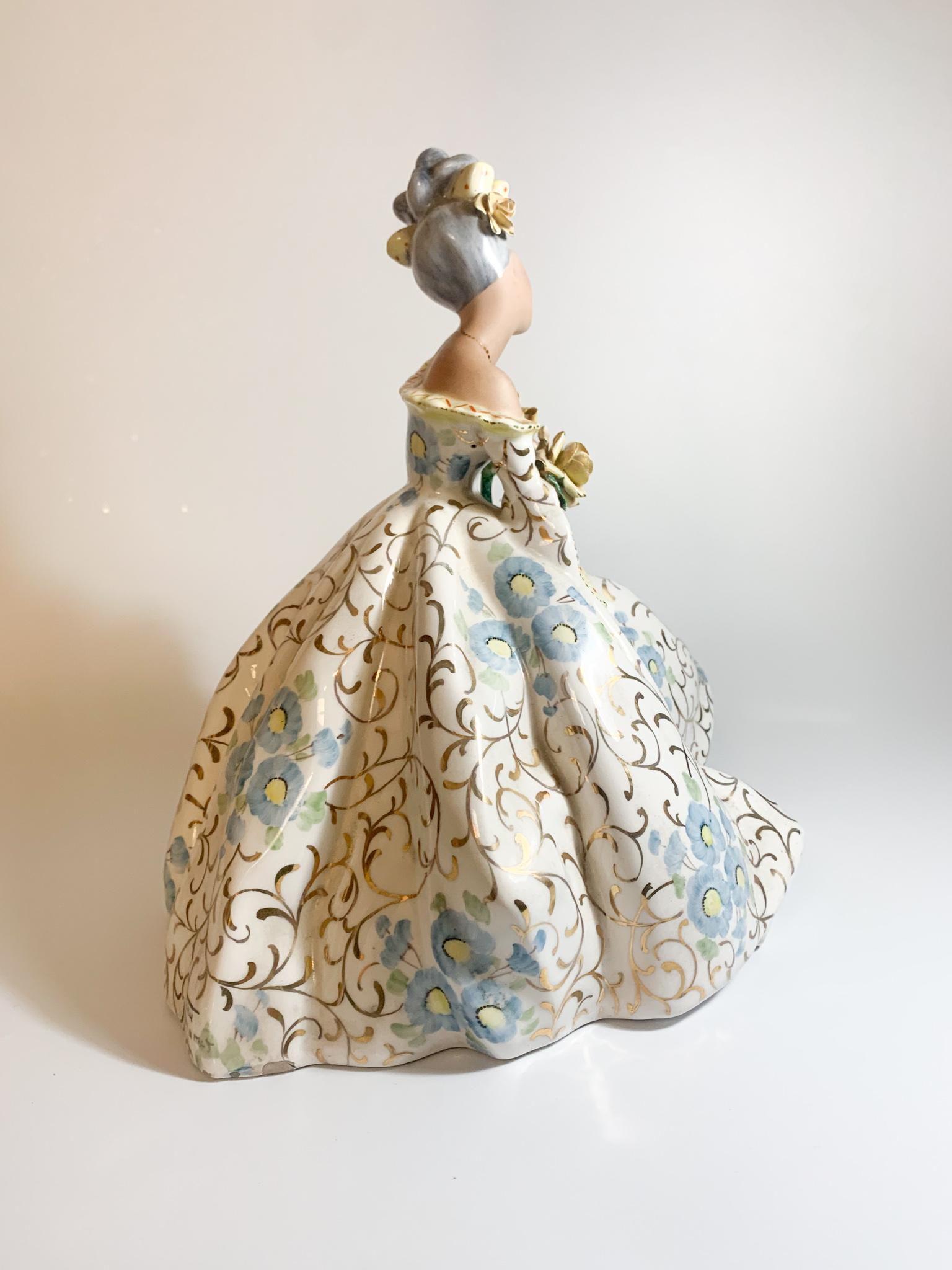 Mid-20th Century Ceramic Statue of a Lady with Iridescent Details by Tiziano Galli from the 1950s For Sale
