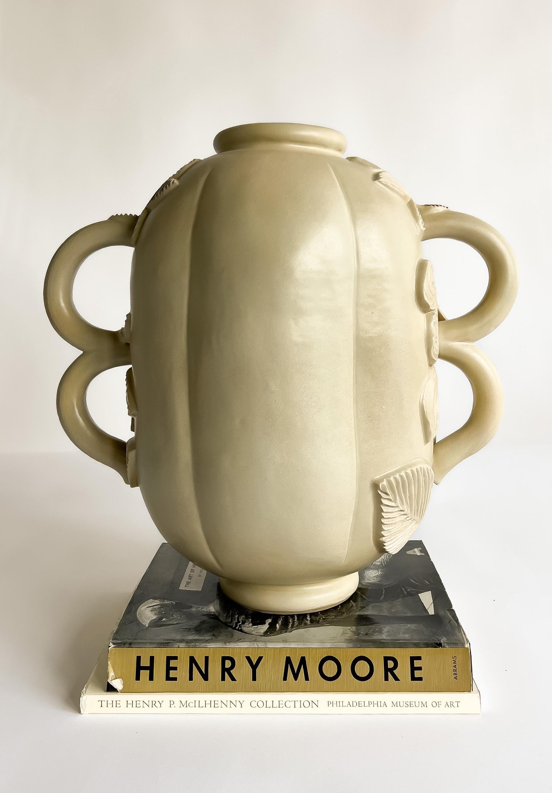 Ceramic Stoneware Organic Contemporary Vase in Cream by Keavy Murphree In New Condition For Sale In Nashville, TN