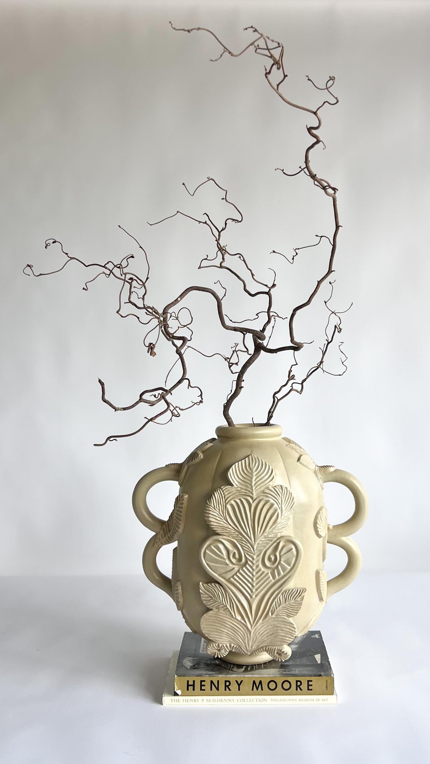 XXIe siècle et contemporain Vase contemporain organique en céramique et grès crème de Keavy Murphree en vente