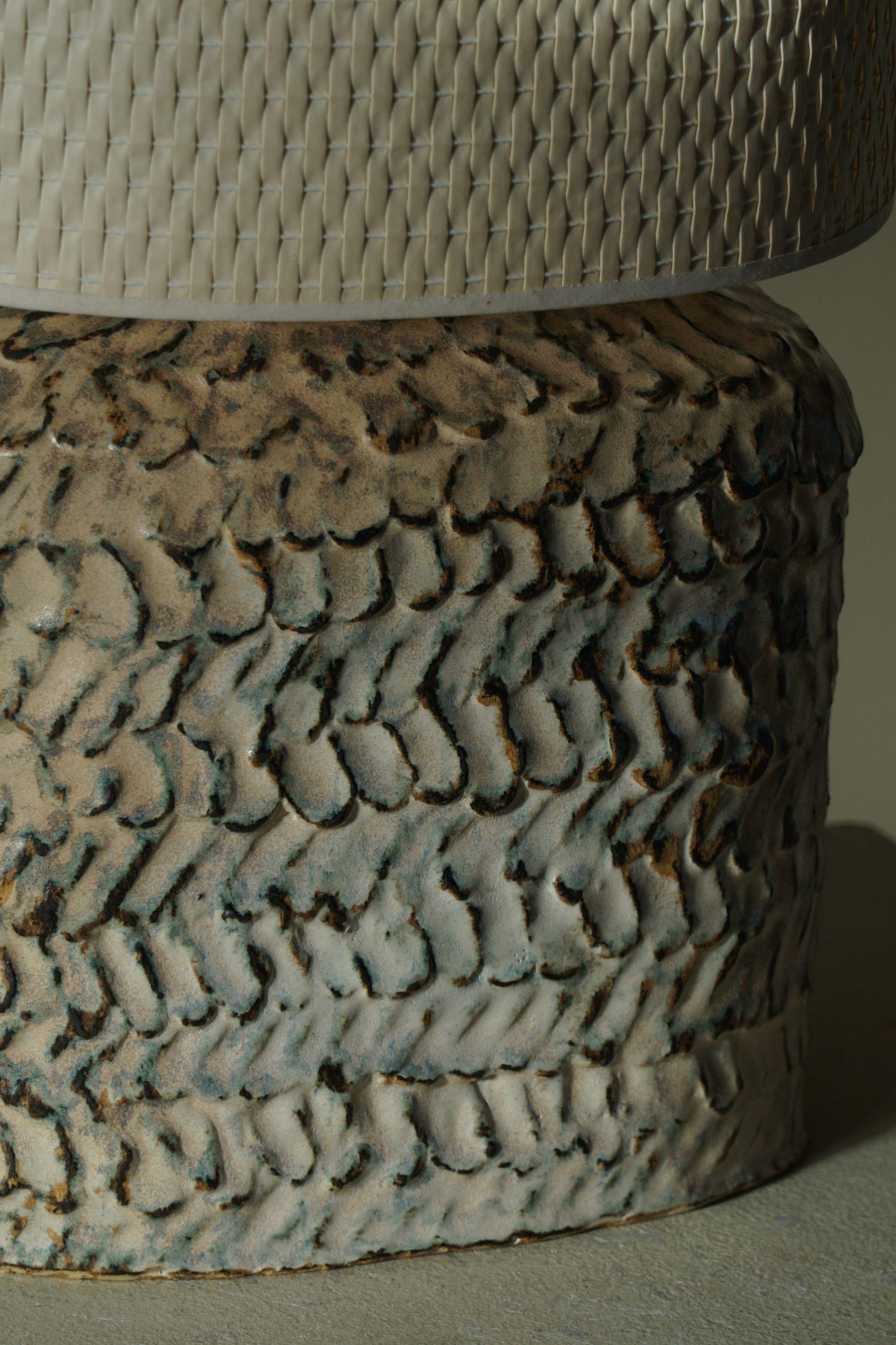 Danois Lampe de bureau en céramique et grès de l'artiste danois Ole Victor, 2021 en vente