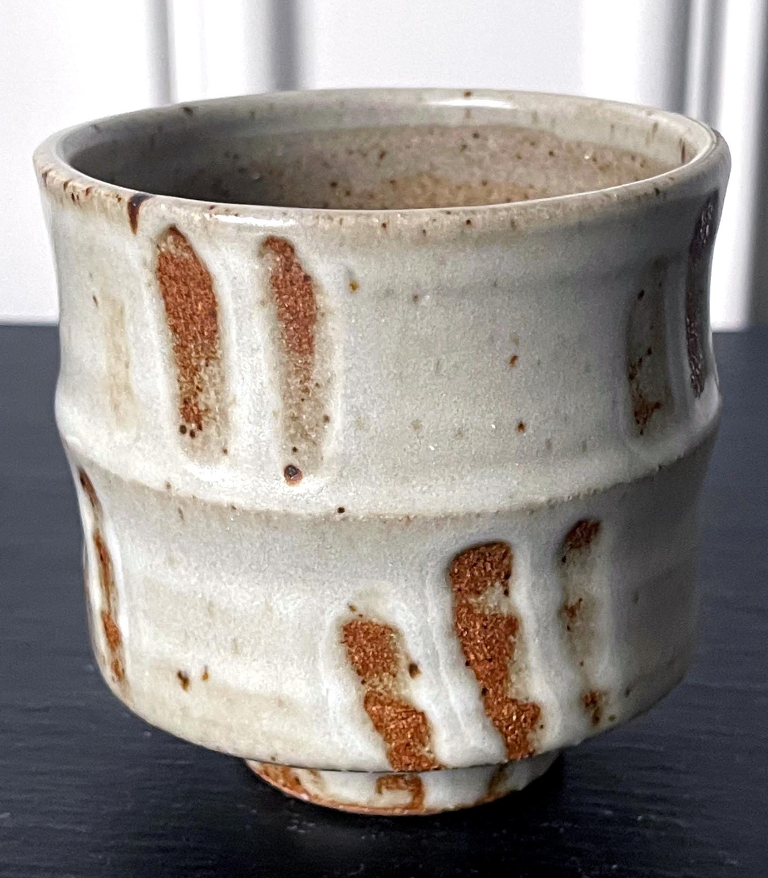20th Century Ceramic Stoneware Tea Bowl in Shino Style by Warren Mackenzie For Sale