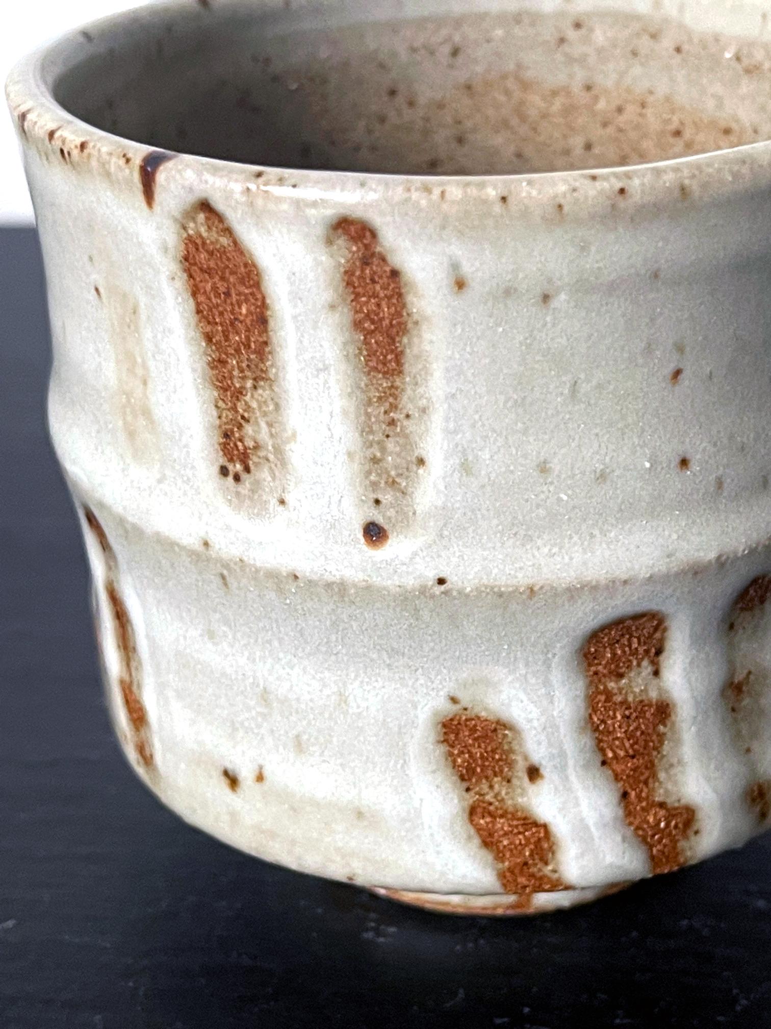 Ceramic Stoneware Tea Bowl in Shino Style by Warren Mackenzie For Sale 2