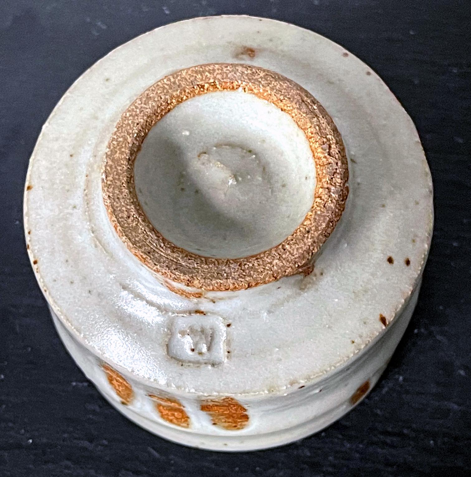 Bol à thé en céramique de style Shino par Warren Mackenzie en vente 1
