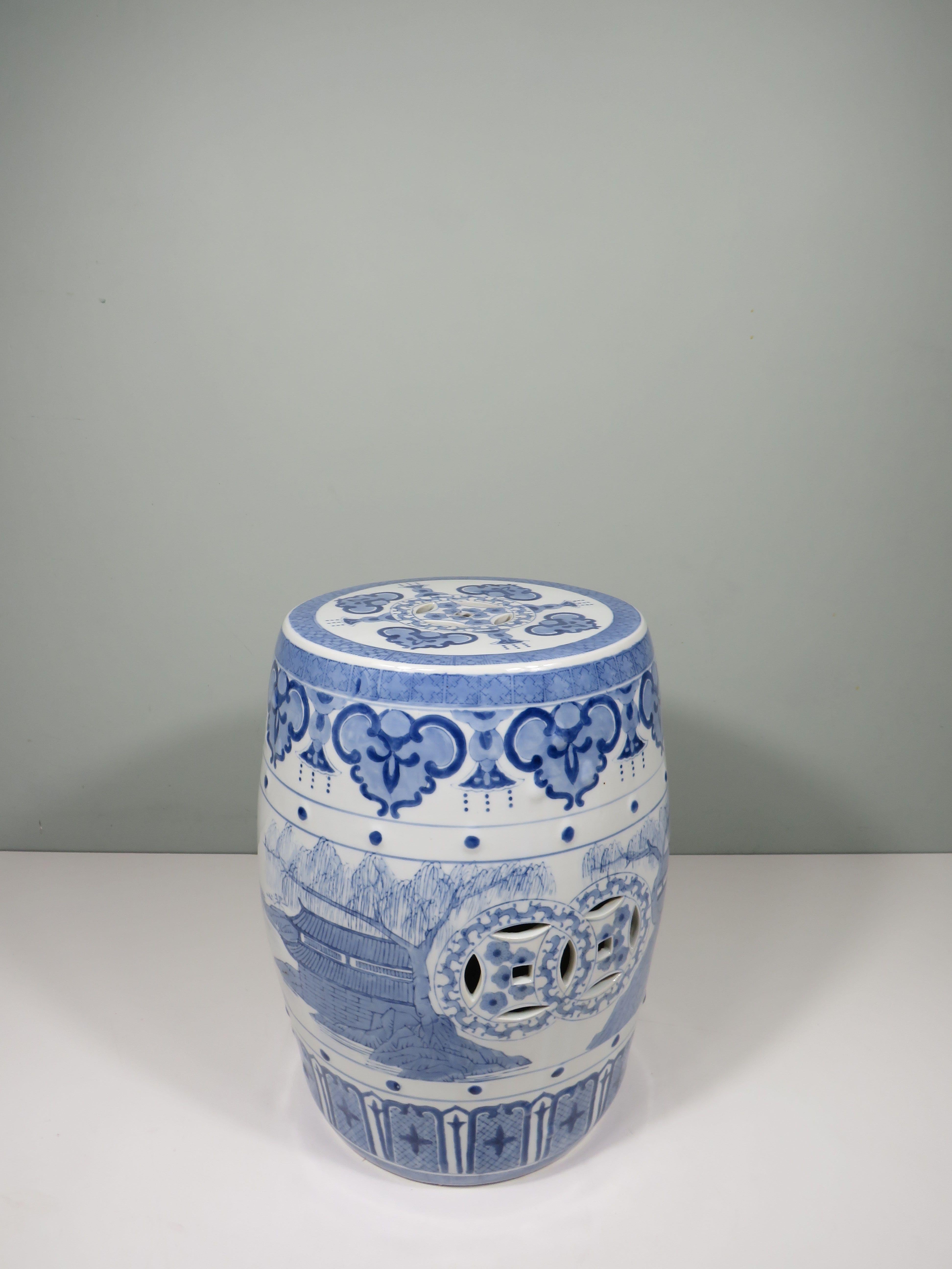 Keramik-Hocker/Beistelltisch mit orientalischem Design. 1970-1980 im Zustand „Gut“ im Angebot in Herentals, BE