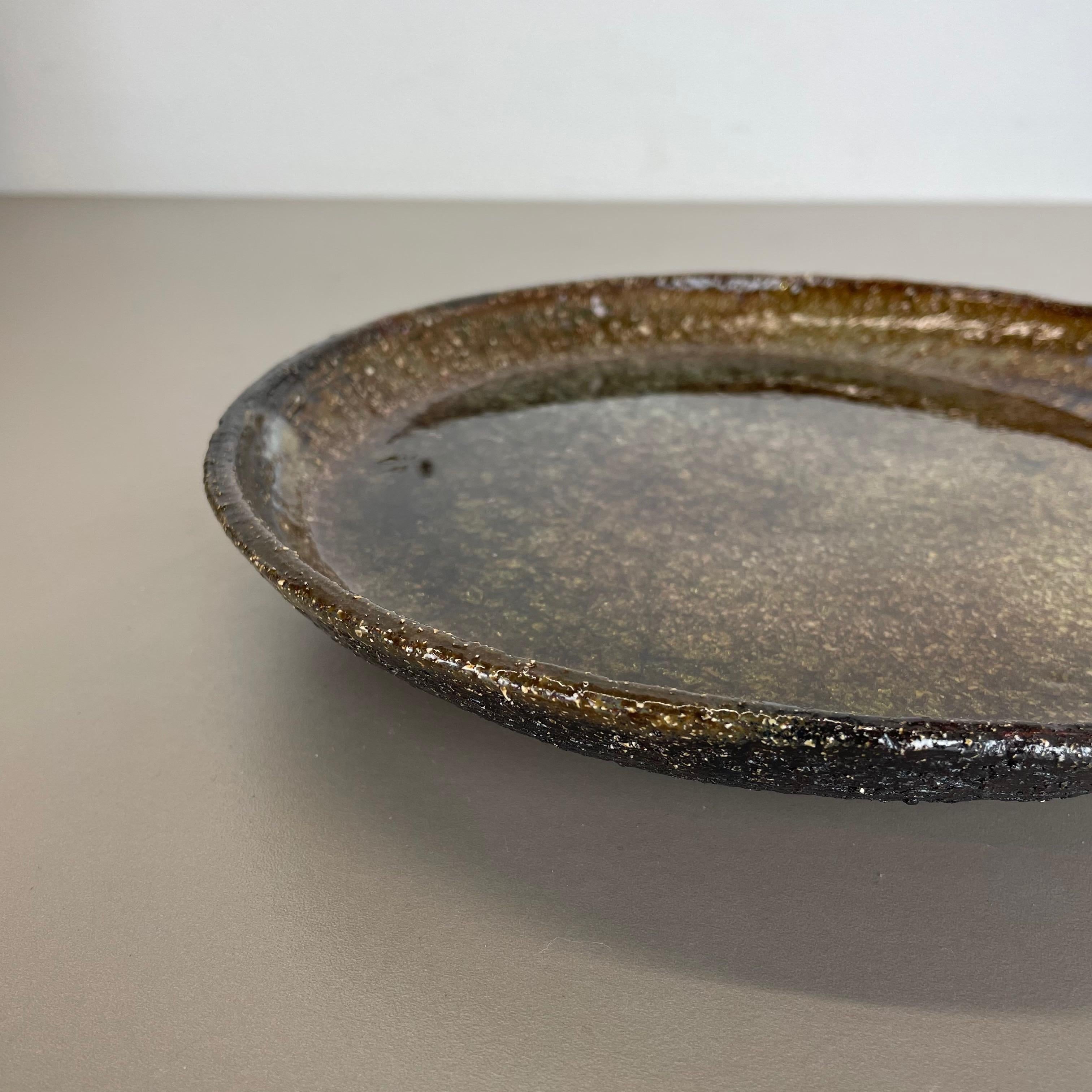 Ceramic Studio Pottery Bowl Shell Element by Gerhard Liebenthron, Germany, 1970s For Sale 7