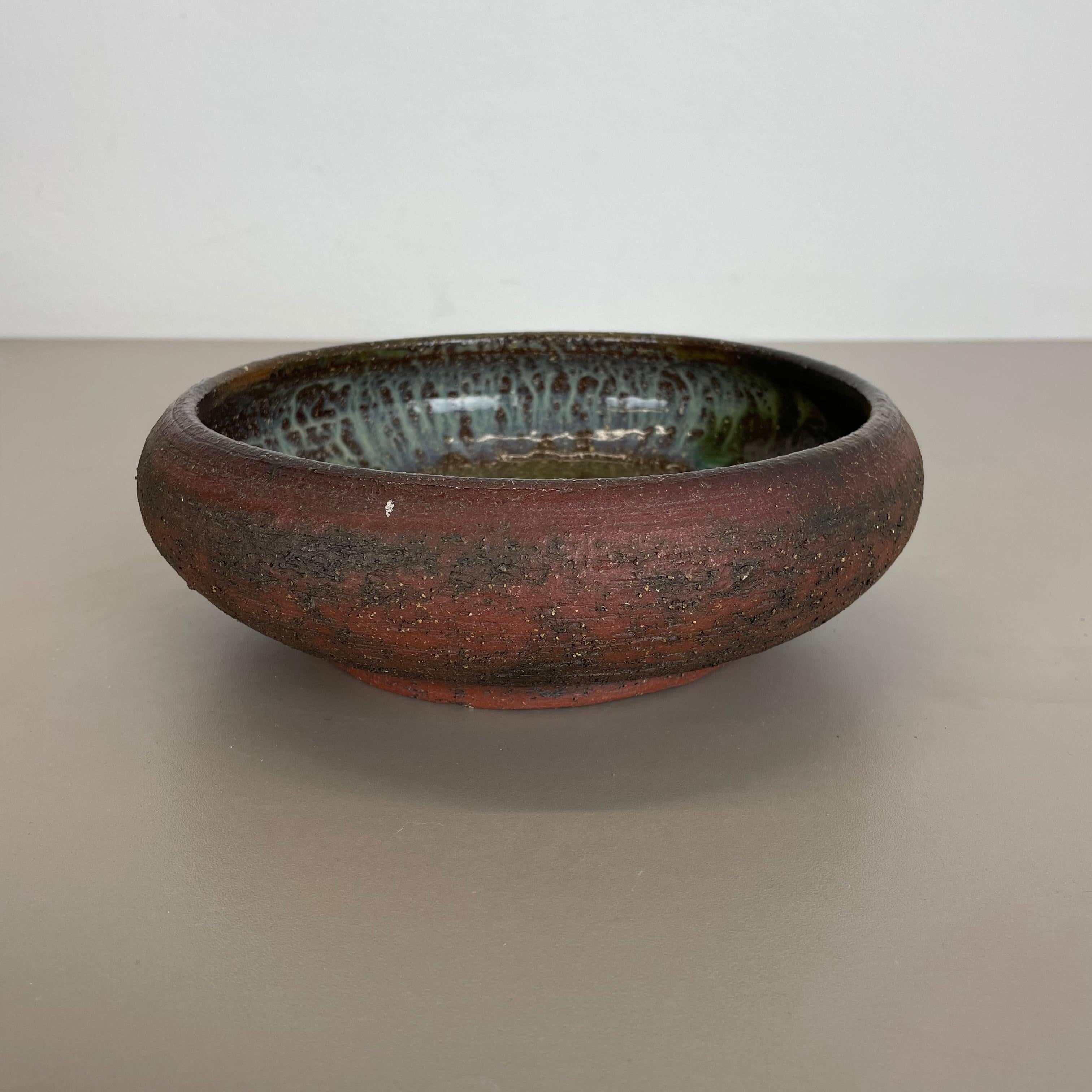 Ceramic Studio Pottery Bowl Shell Element by Gerhard Liebenthron, Germany, 1970s For Sale 9