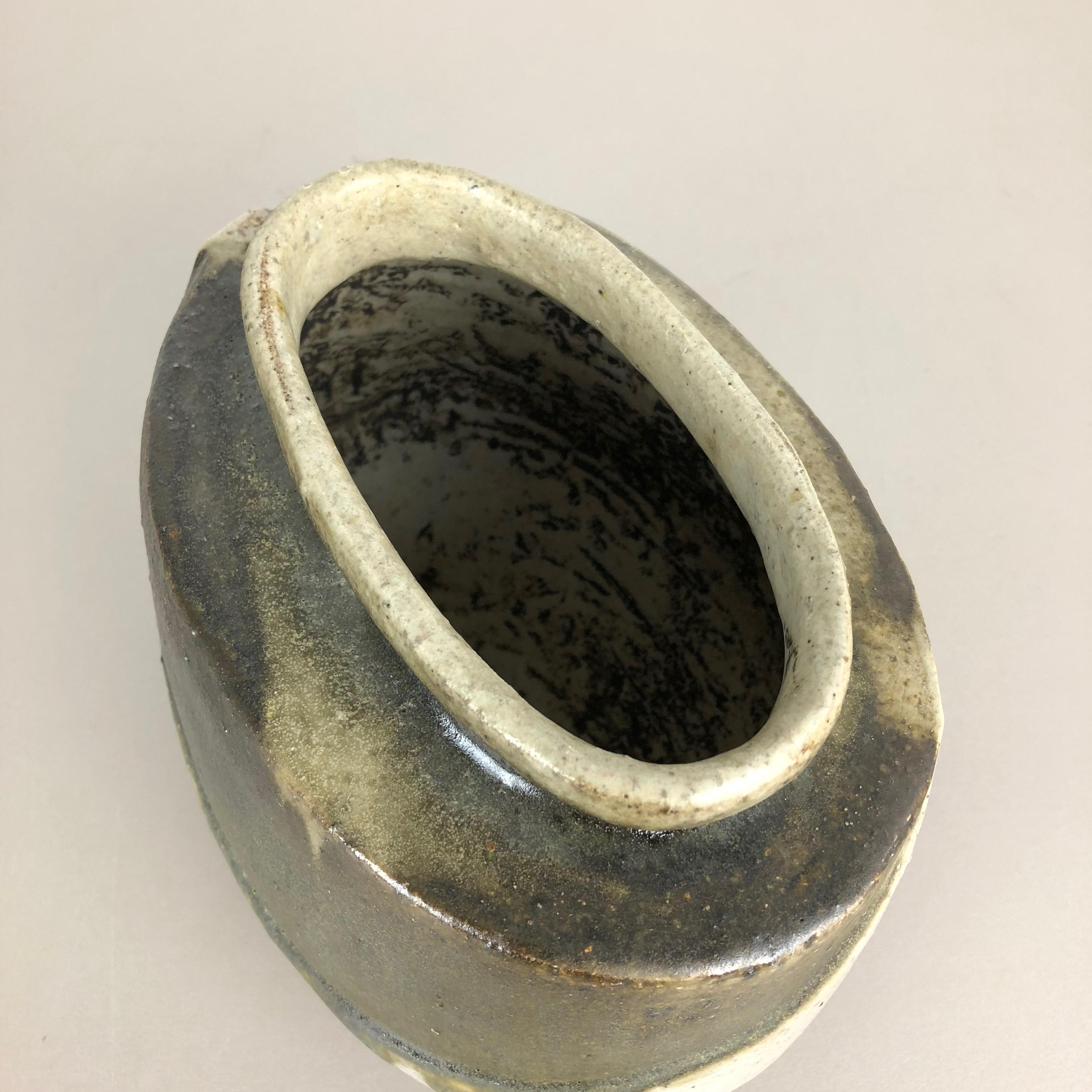 Jarrón objeto de cerámica Studio Pottery de Bruno e Ingeborg Asshoff, Alemania, Años 60 en venta 3