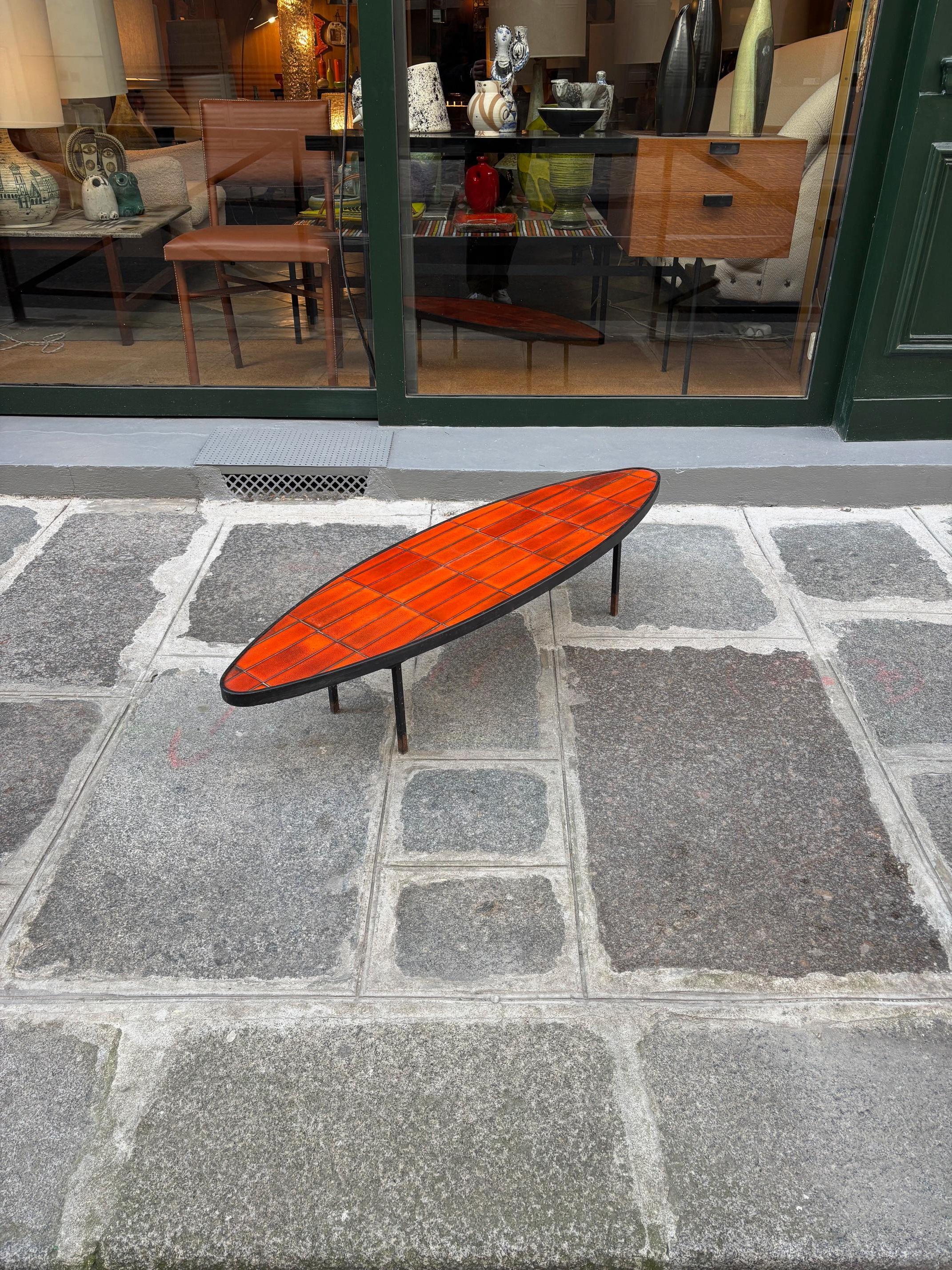 Keramik-Couchtisch Surf von Roger Capron, Frankreich, ca. 1960er Jahre (Französisch) im Angebot