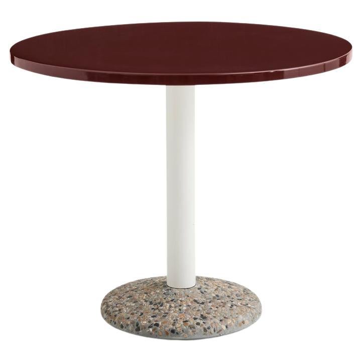 Keramiktisch Ø90, Außenbereich - Bordeauxfarbenes Porzellan - von Muller Van Severen für Hay im Angebot