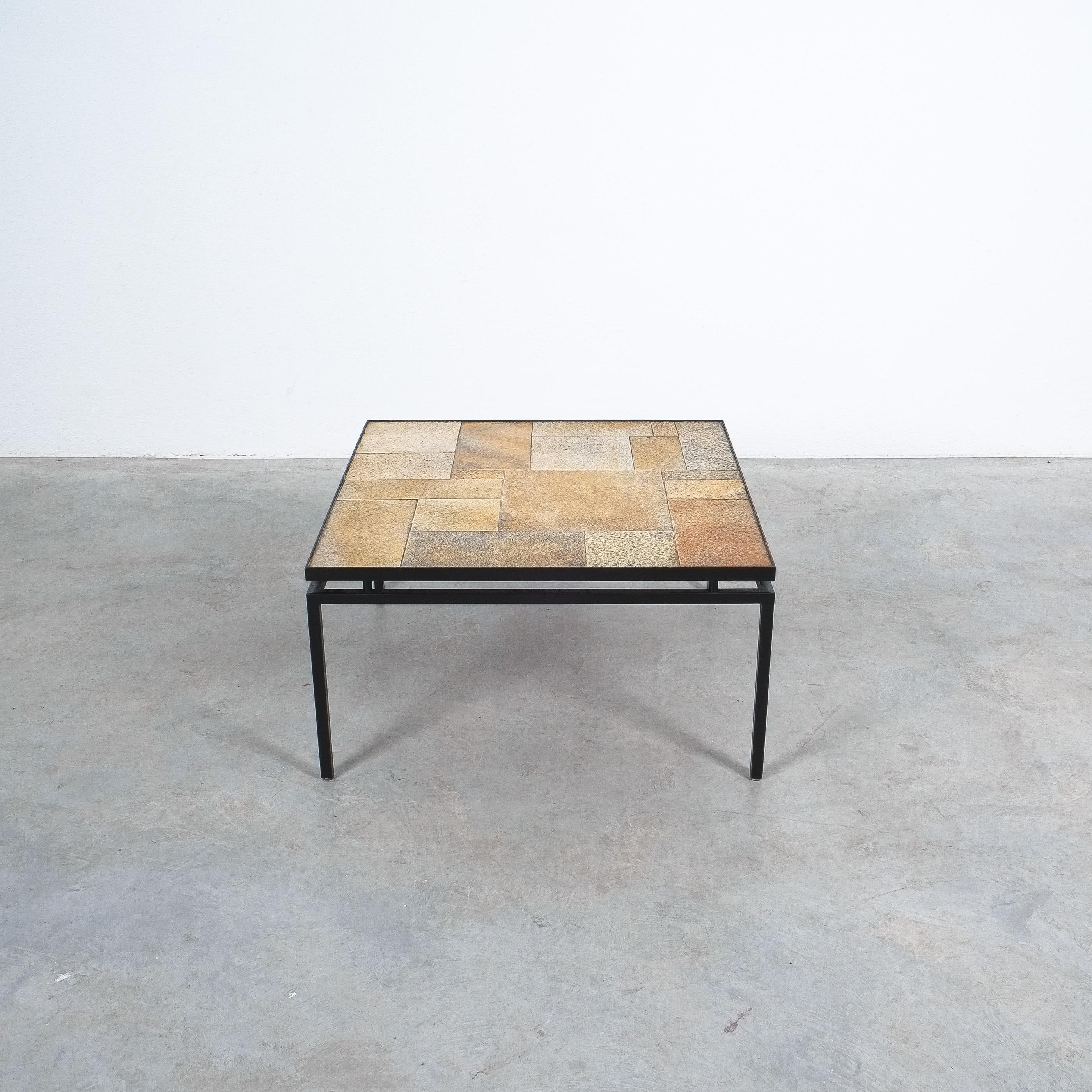 Table en céramique Attr. Rogier Vandeweghe pour Amphora, datant d'environ 1970 en vente 2