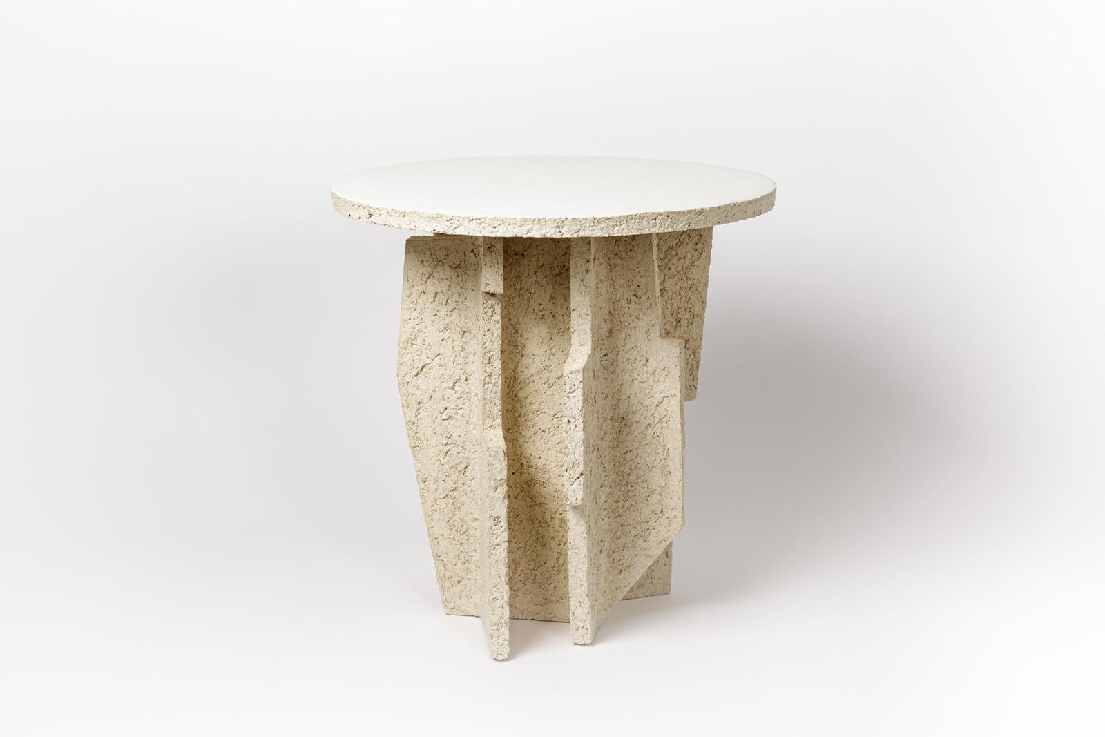 « Kambi » table in raw stoneware with white glazed top by Denis Castaing.
Perfect original conditions.
Signed.
2023.