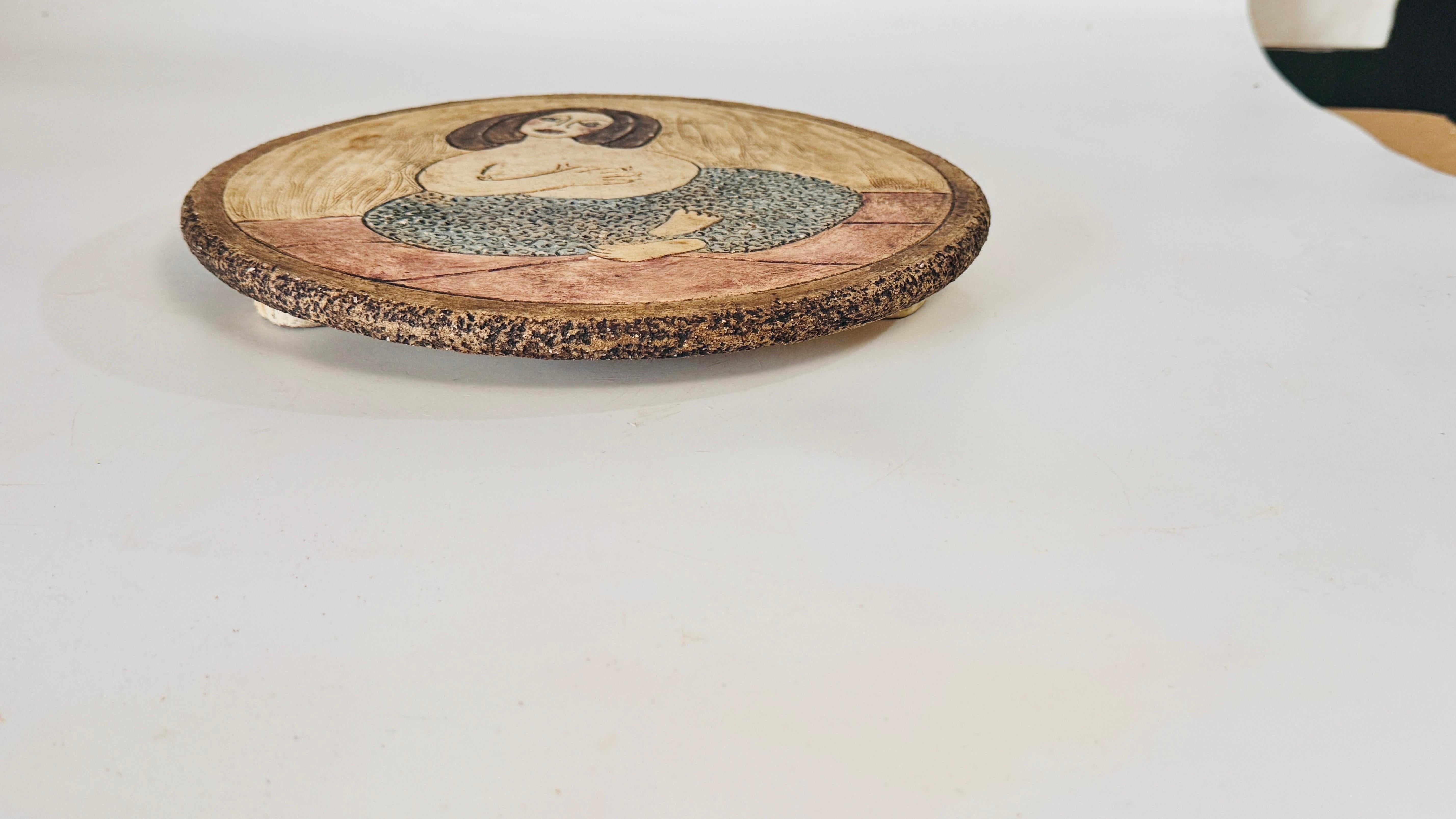 Centre de table ou assiette décorative en céramique, signé Perret, Saint-Paul en vente 1