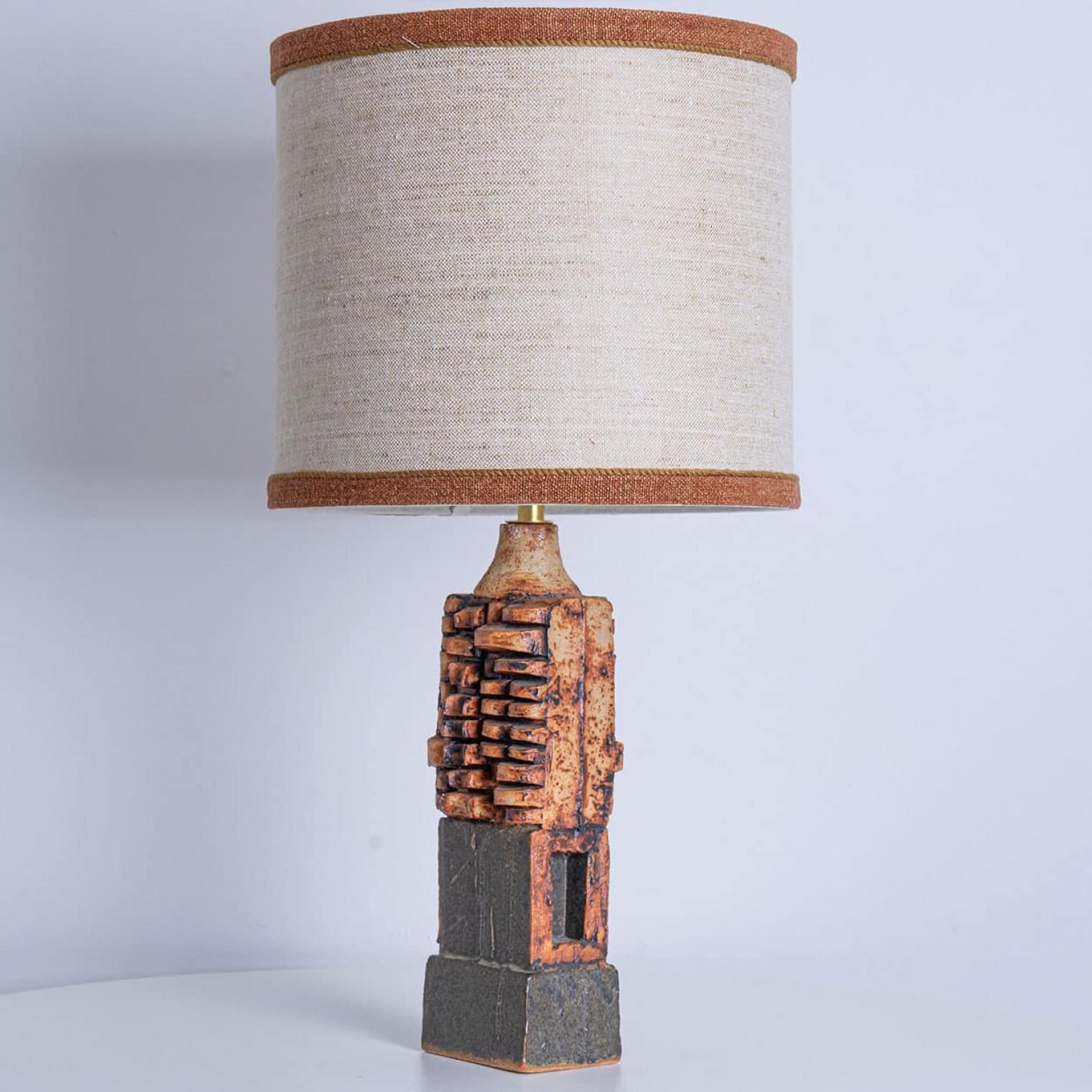 Ceramic Table Lamp B. Rooke, Beige Brique Lampshade by R. Houben, 1970 In Good Condition For Sale In Rijssen, NL