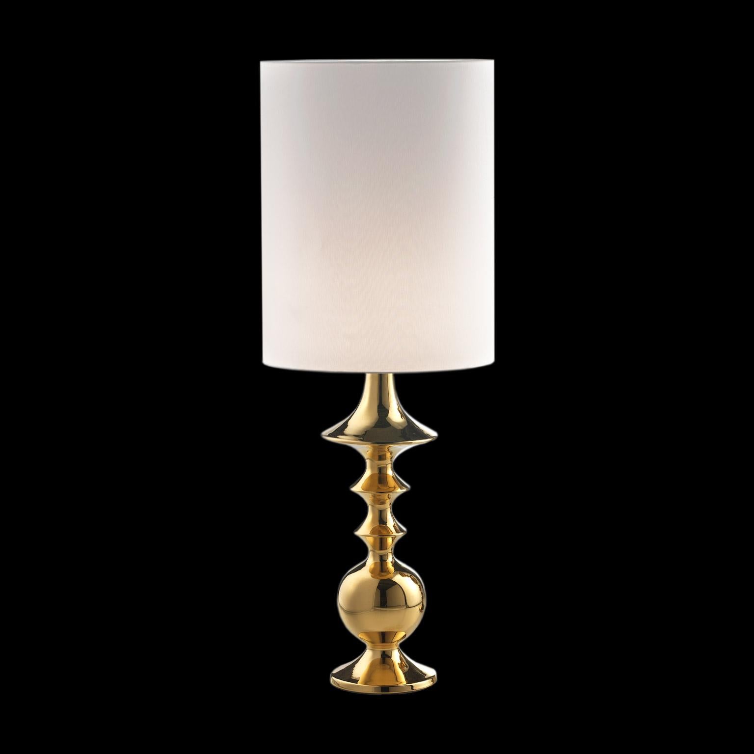 Ceramic lamp BRIX
cod. LB001 
handcrafted in 24-karat gold 
with cotton lampshade

measures: 
H. 90.0 cm.
Dm. 40.0 cm.