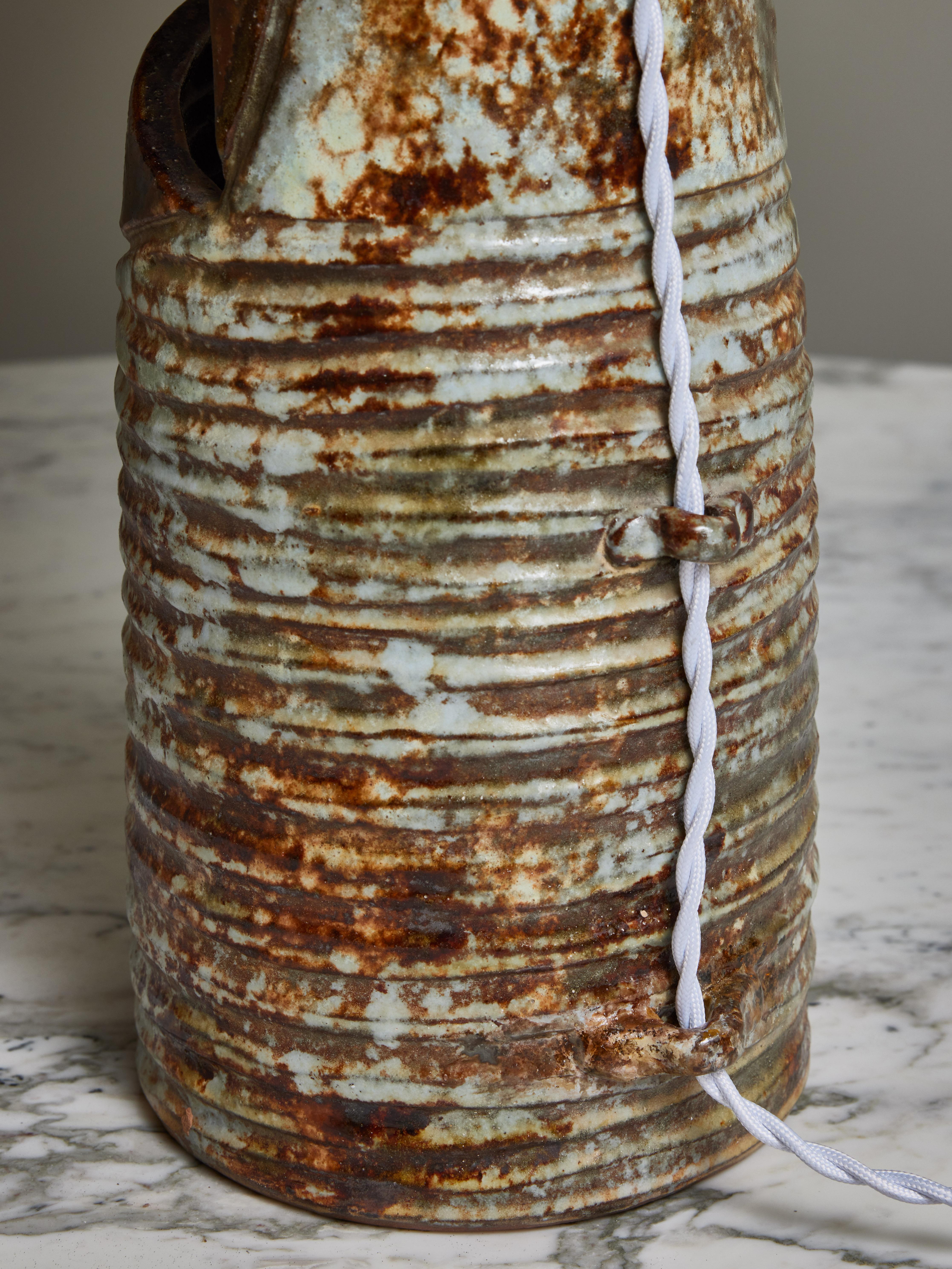 Milieu du XXe siècle Lampe de table en céramique par Alexandre Kostanda en vente