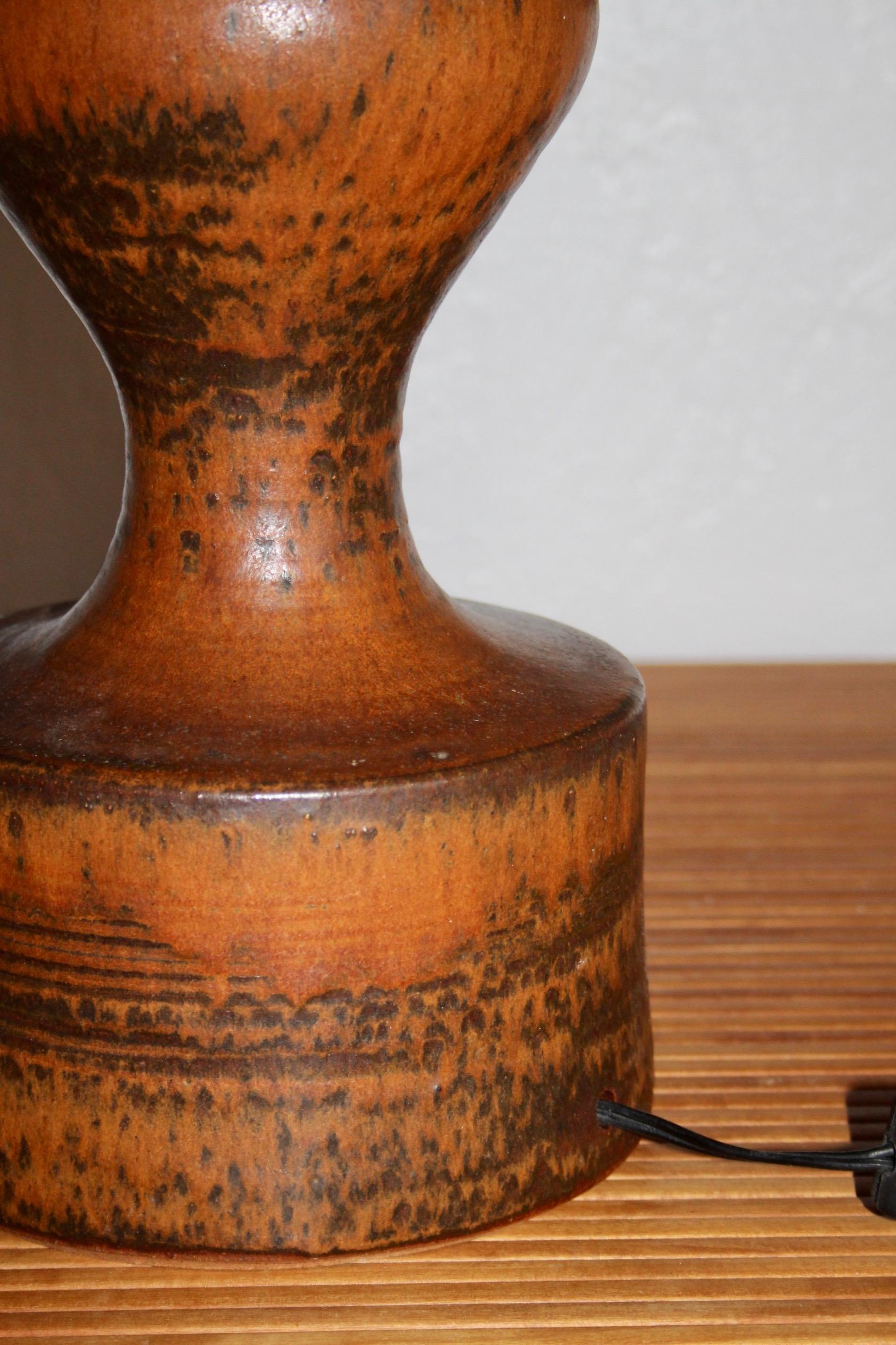 Late 20th Century Ceramic table lamp by Arpot For Sale