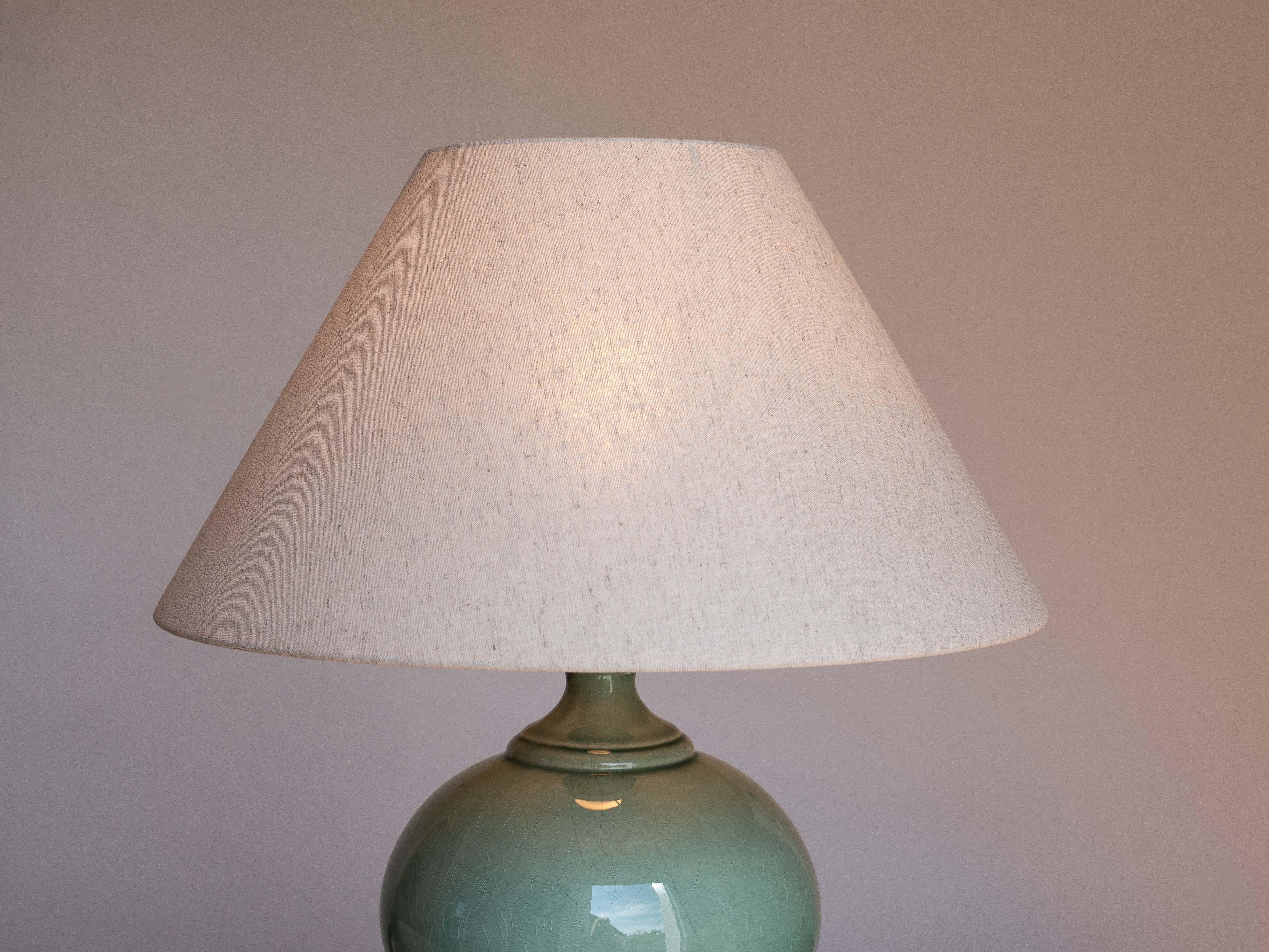 Émaillé Lampe de table en céramique de Charolles, Faience Greene & Greene Greene, France, années 1980 en vente
