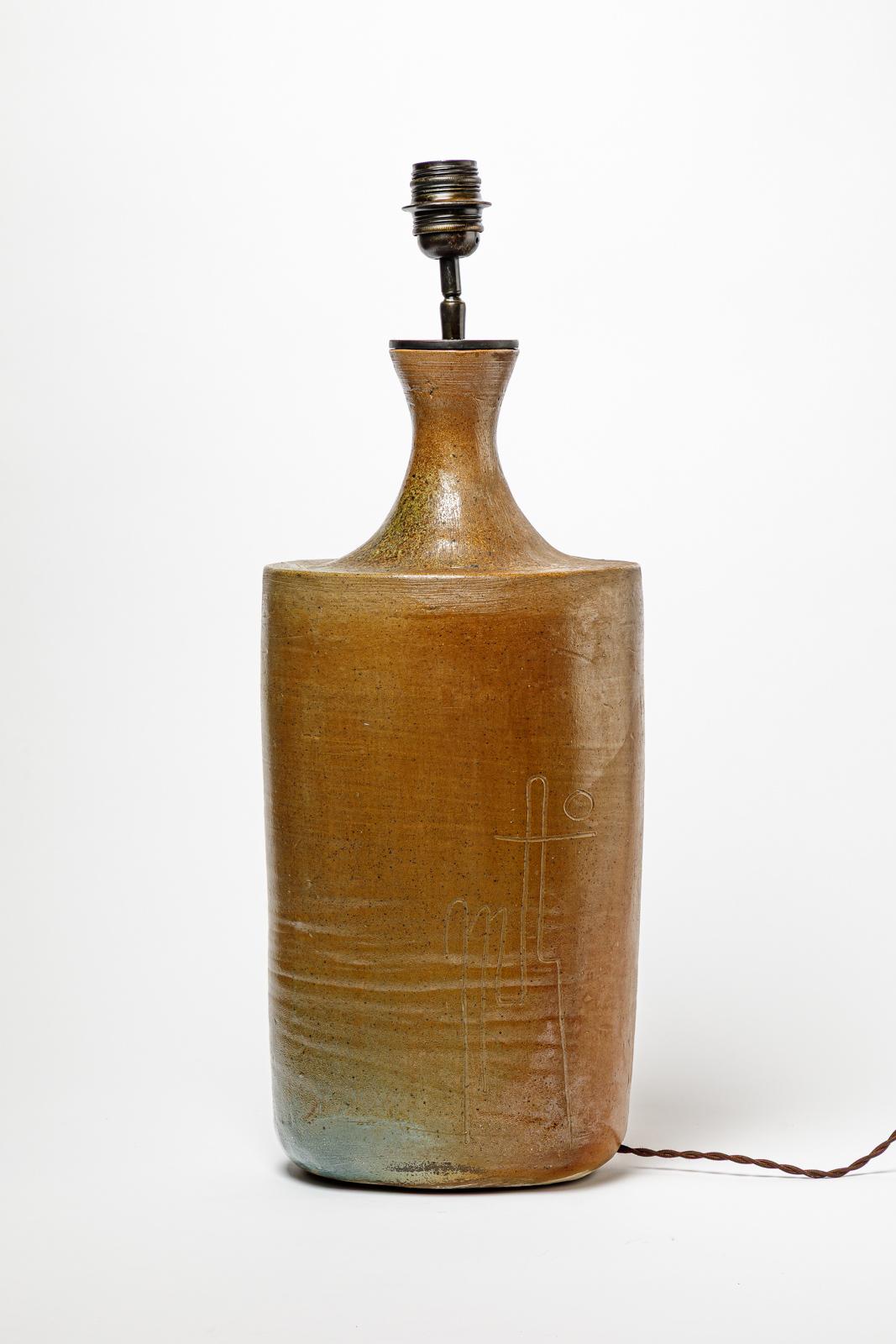 Français Lampe de table en céramique de Georges Martin, vers 1970-1980. en vente