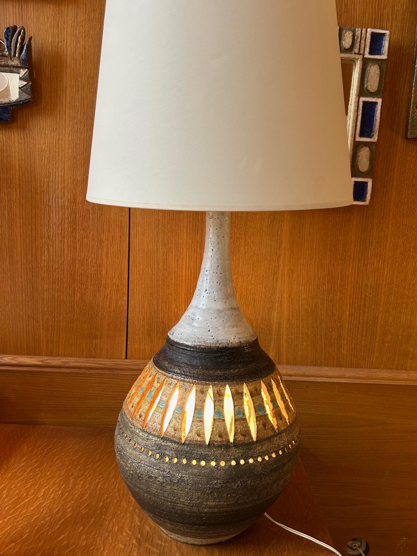 Lámpara de sobremesa de cerámica de Georges Pelletier, Francia, años 70 Moderno en venta