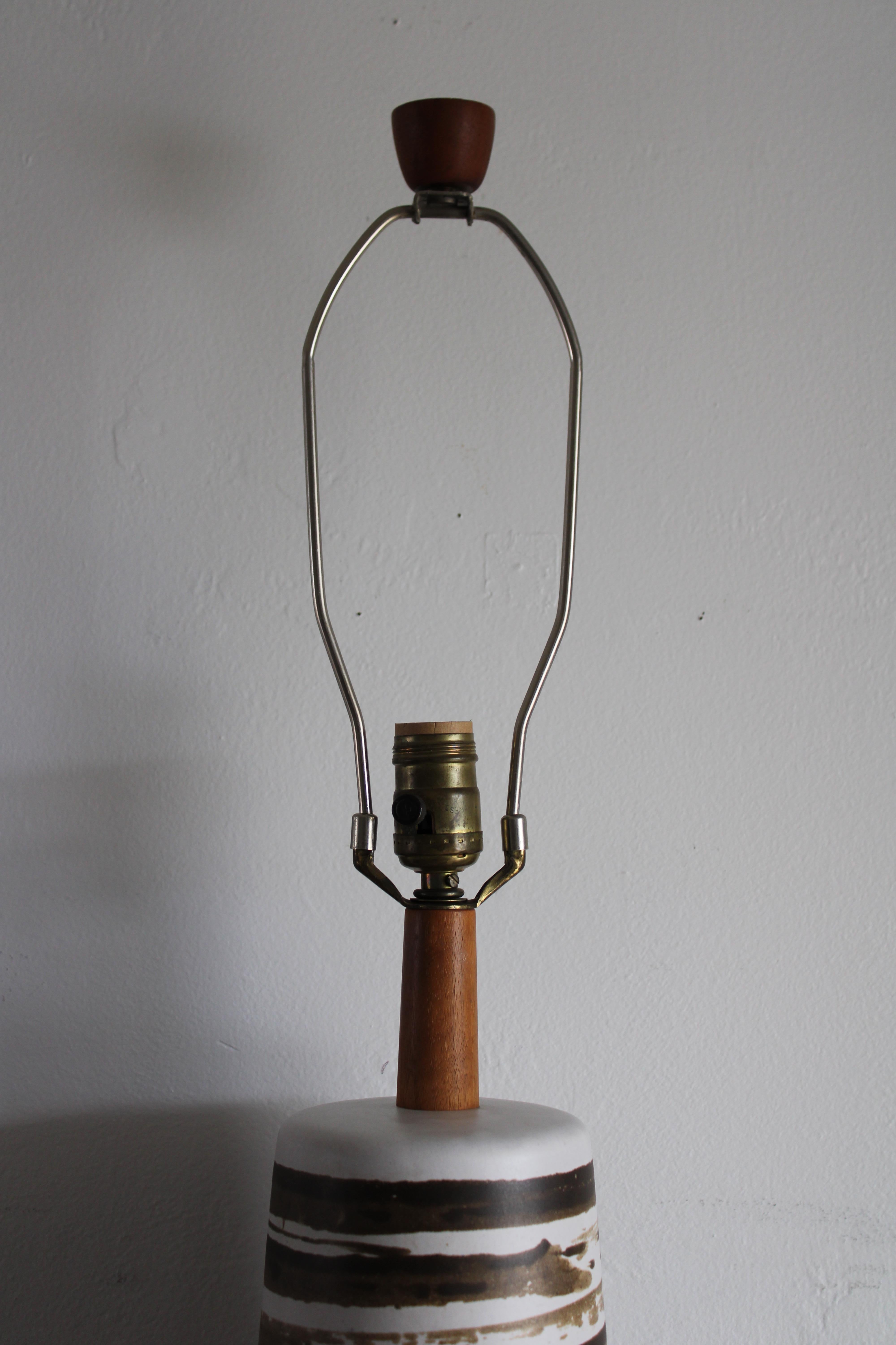 Lampe de table en céramique de Martz Bon état - En vente à Palm Springs, CA