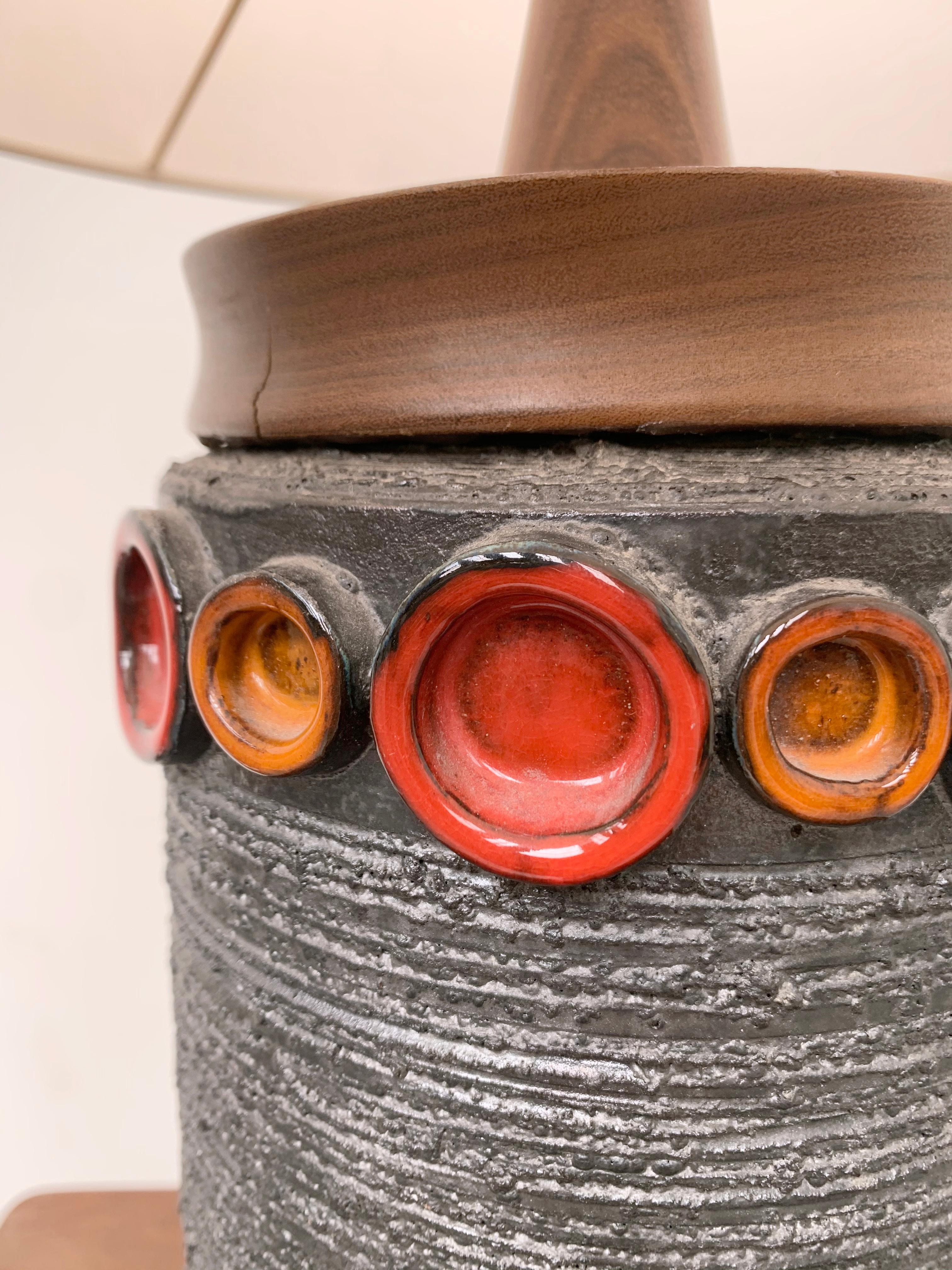 Moderne Keramik-Tischlampe aus der Mitte des Jahrhunderts von Perignem, Belgien im Zustand „Gut“ im Angebot in Brussels, BE
