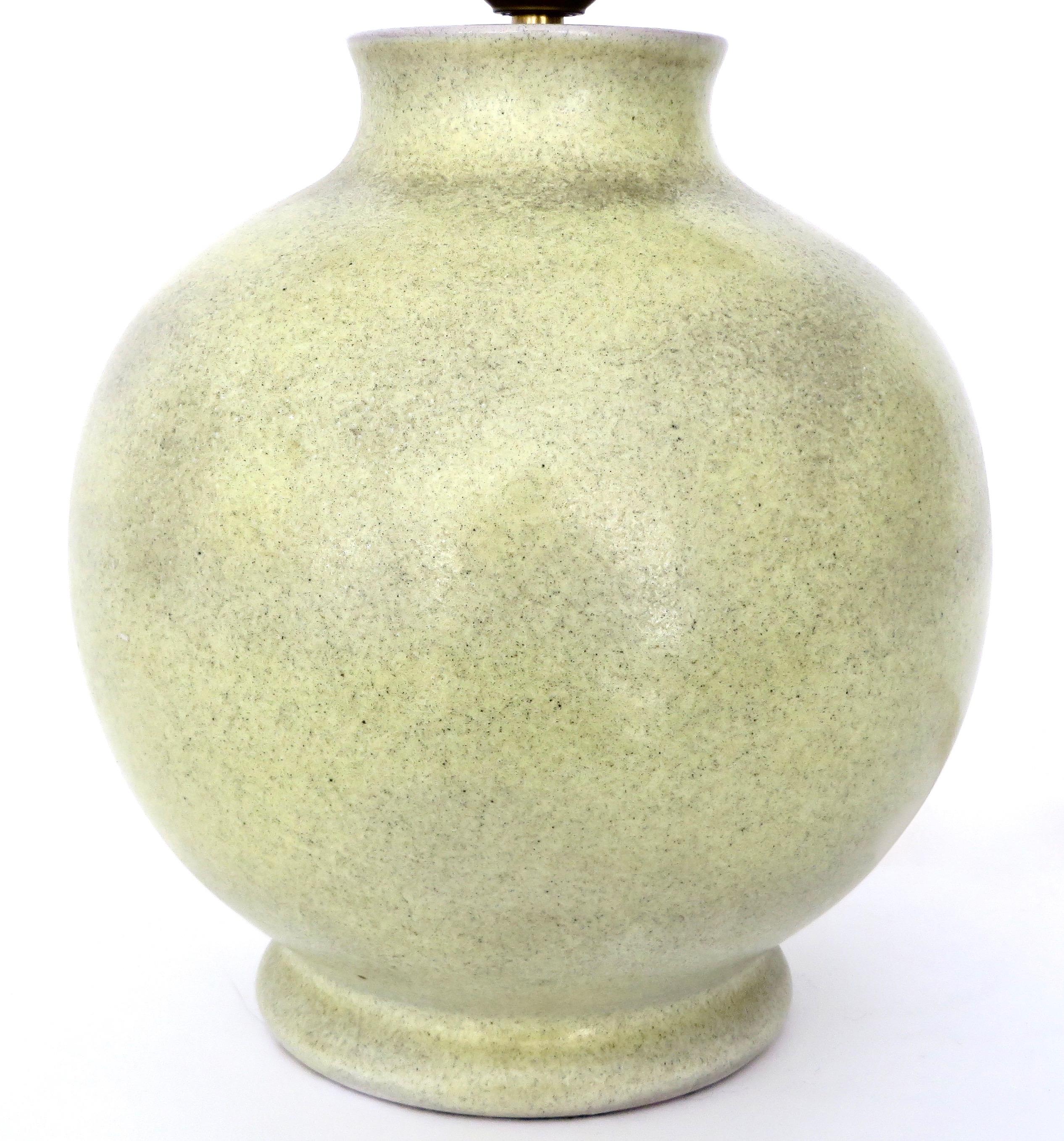 Ceramic Table Lamp in Pale Celery Green by Swiss Ceramic Artist Fritz Haussmann. For Sale 4