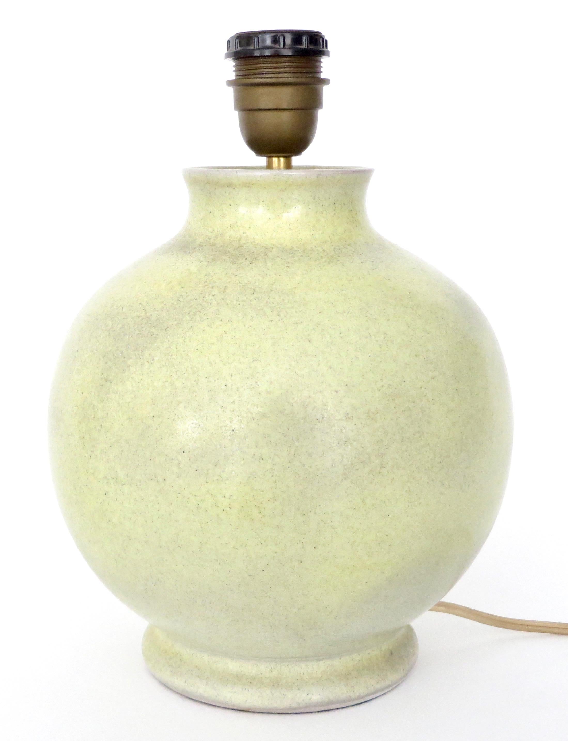 Ceramic Table Lamp in Pale Celery Green by Swiss Ceramic Artist Fritz Haussmann. In Good Condition For Sale In Chicago, IL