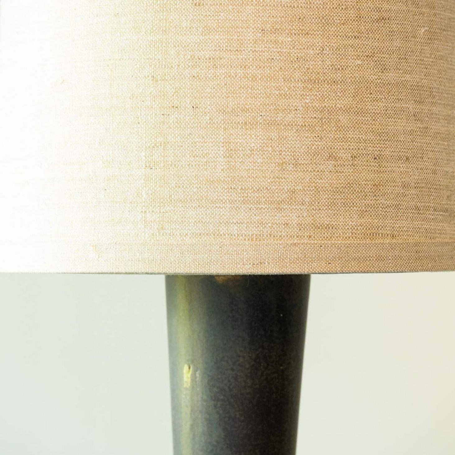 Ceramic Table Lamp Dark Brown, New Silk Lampshade by R. Houben (Keramik) im Angebot