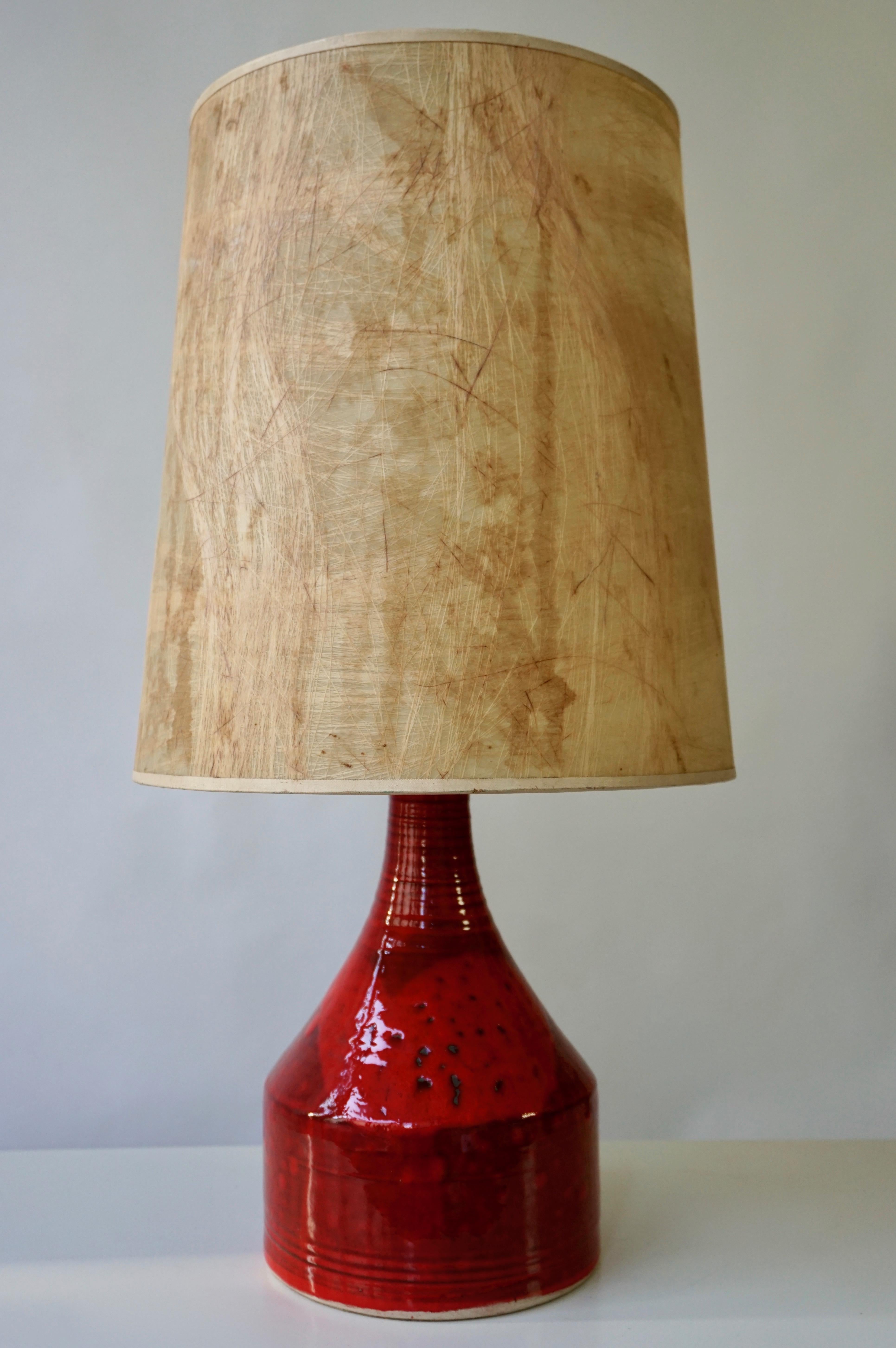 Ceramic table lamp with beautiful original shade.
Measures: Height 58 cm.
Diameter 30 cm.
Height shade 33 cm.
Diameter base 13 cm.

